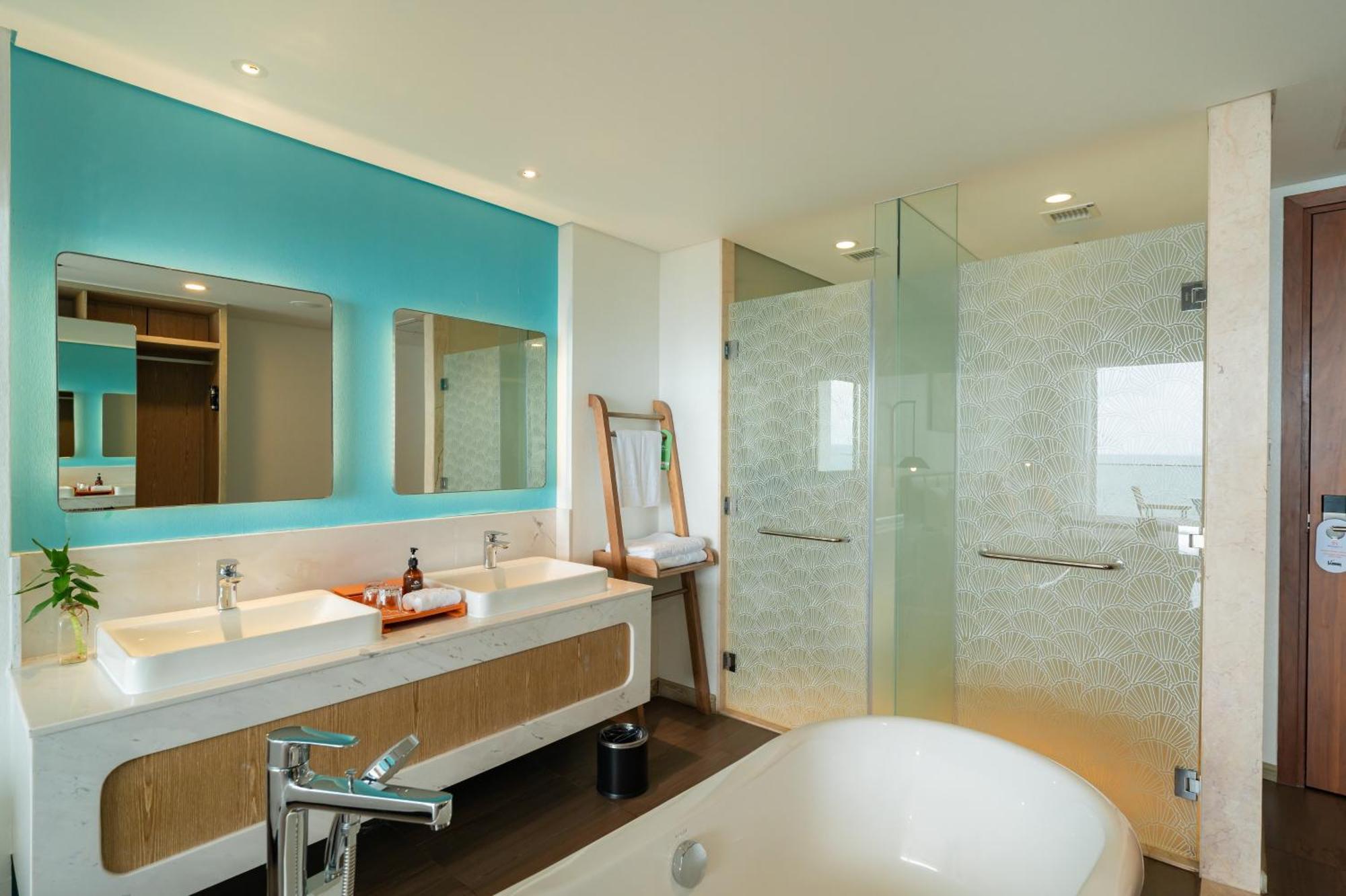 Premium Grand Unterkunft mit Kingsize-Bett und Stadtblick