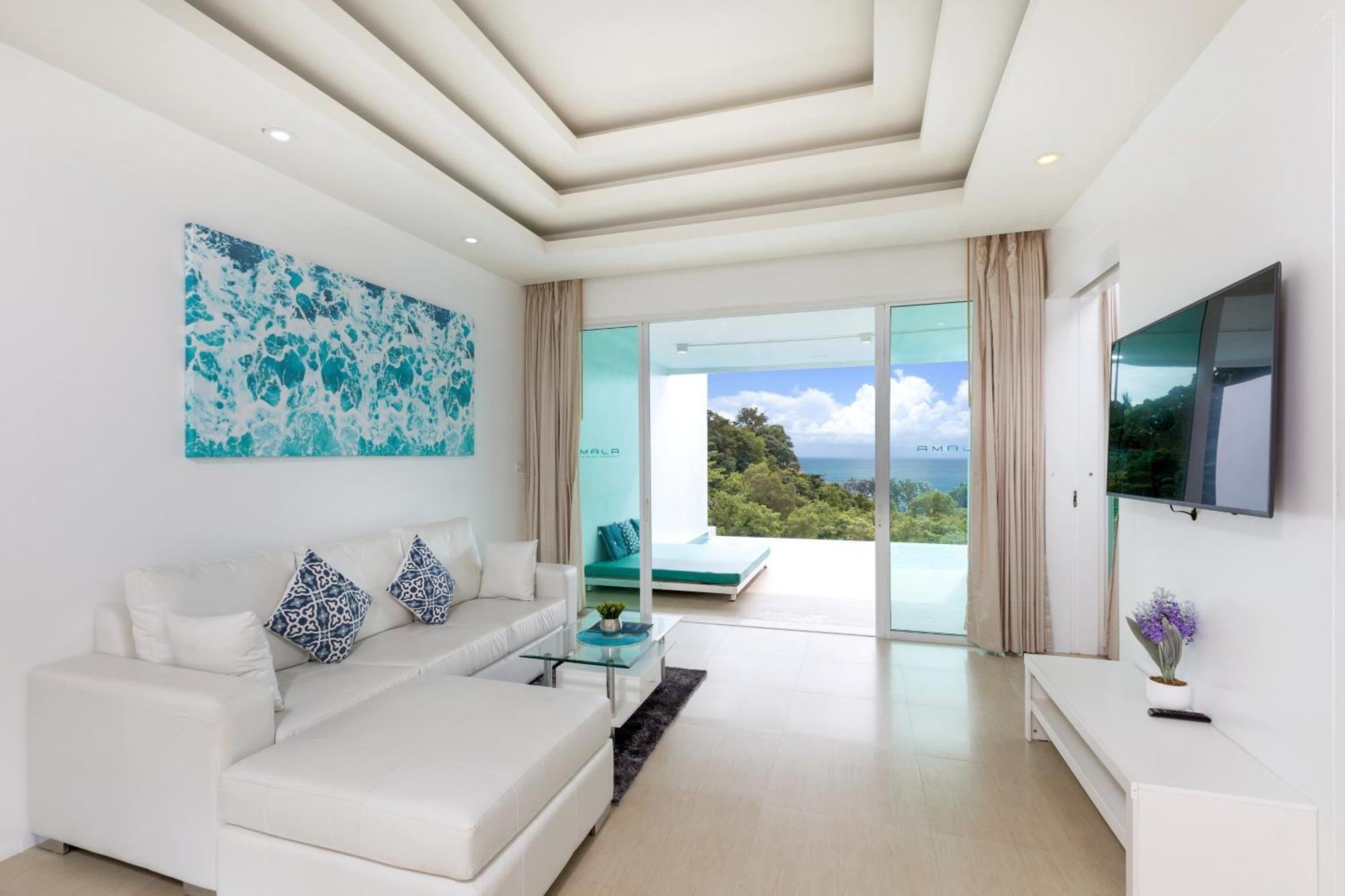 Grand Seaview Pool Suite Top Floor