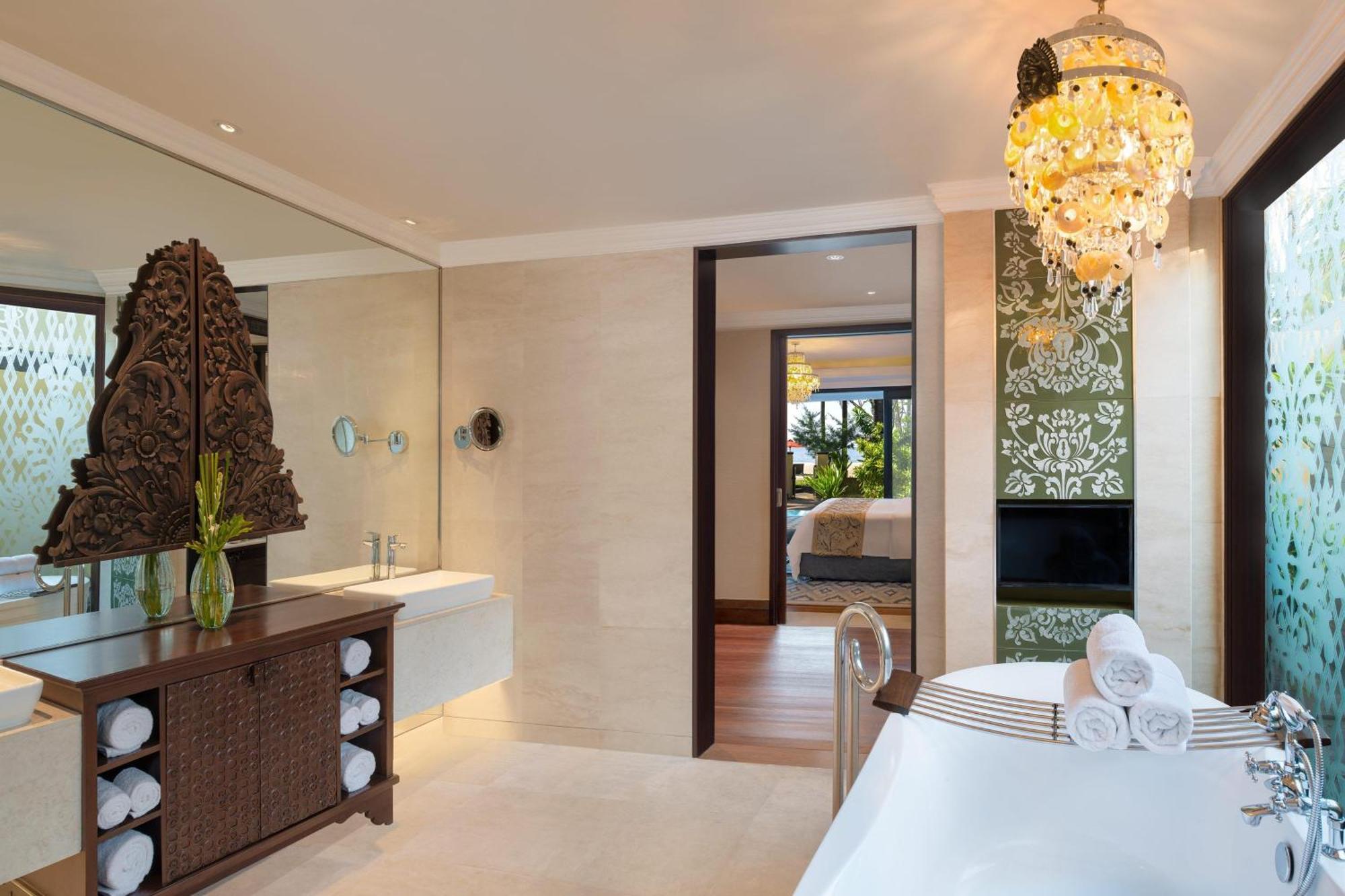 The Strand Residence - Villa met 4 Slaapkamers en Uitzicht op de Oceaan