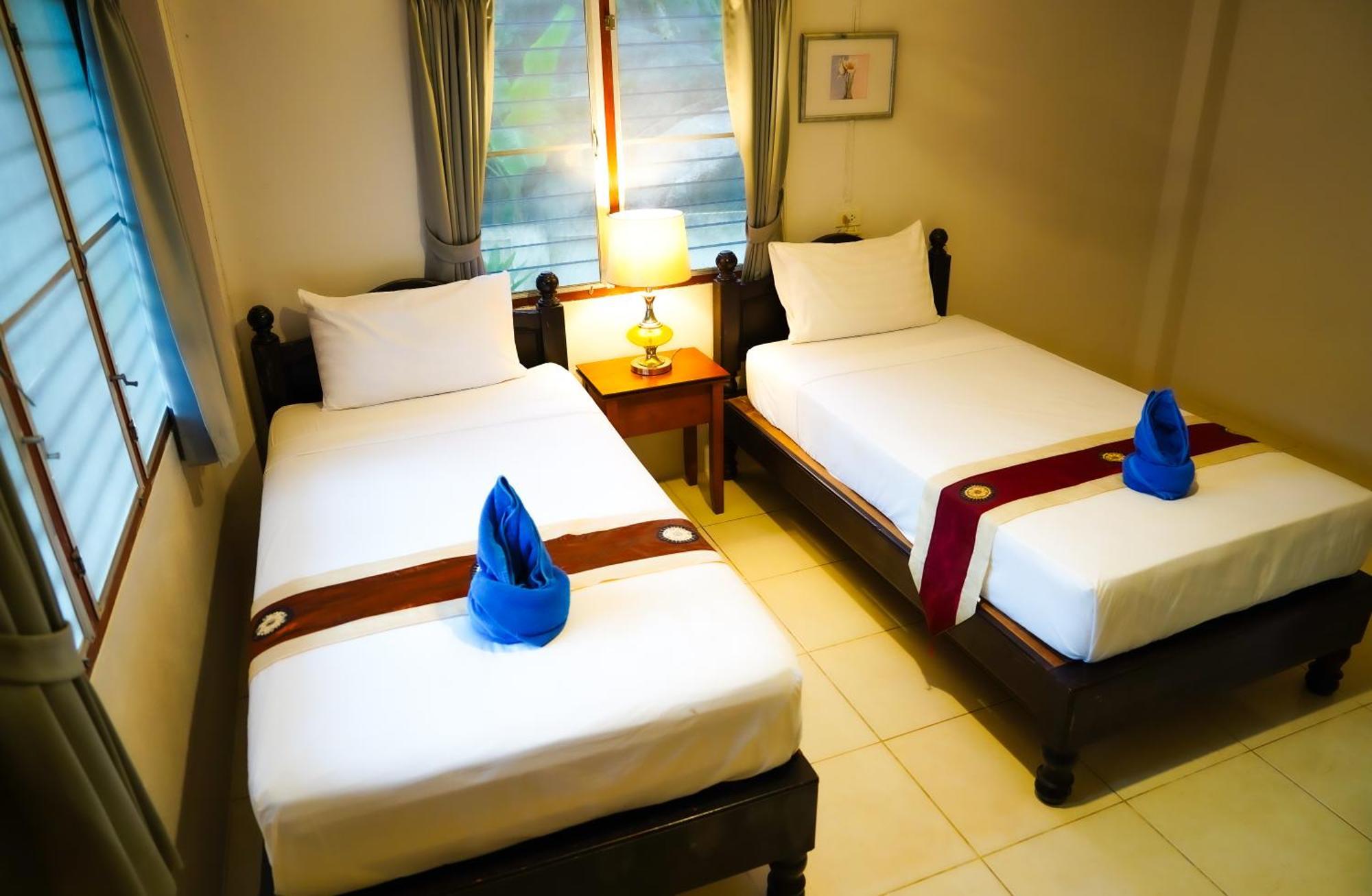 Standard Twin Room with Fan,1611091513:JPEG