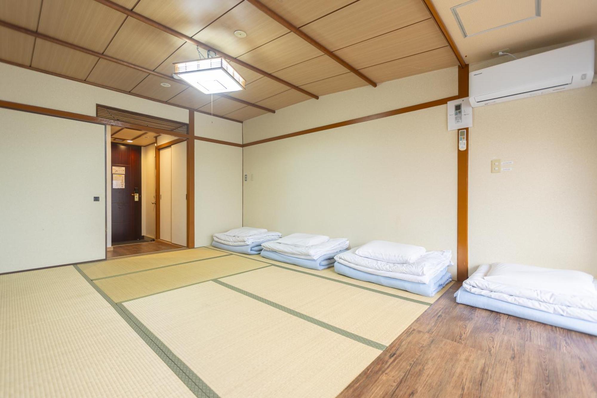 Japanese-Style Quadruple Room