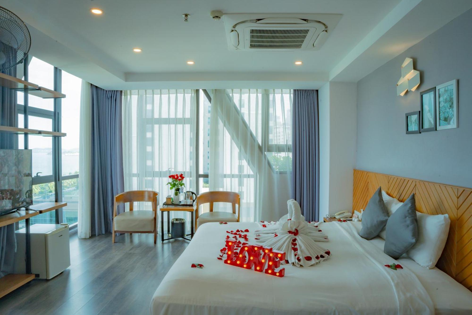Senior Deluxe Room Sea View