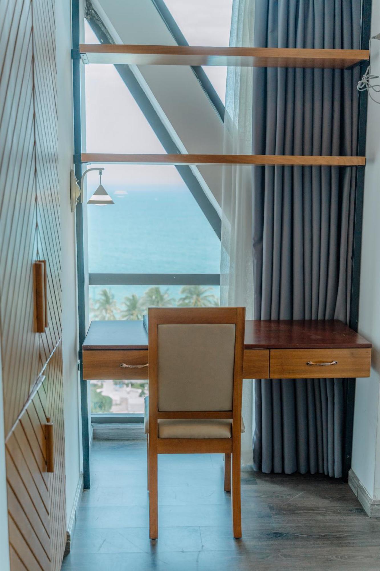 Senior Deluxe Room Sea View