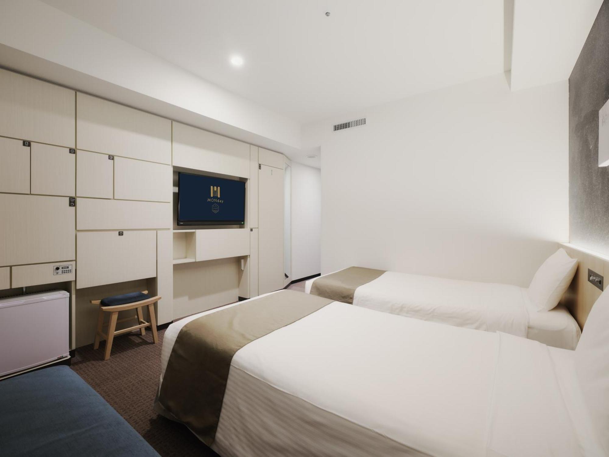 Corner Twin Room with Sofa Bed,1617492938:JPEG