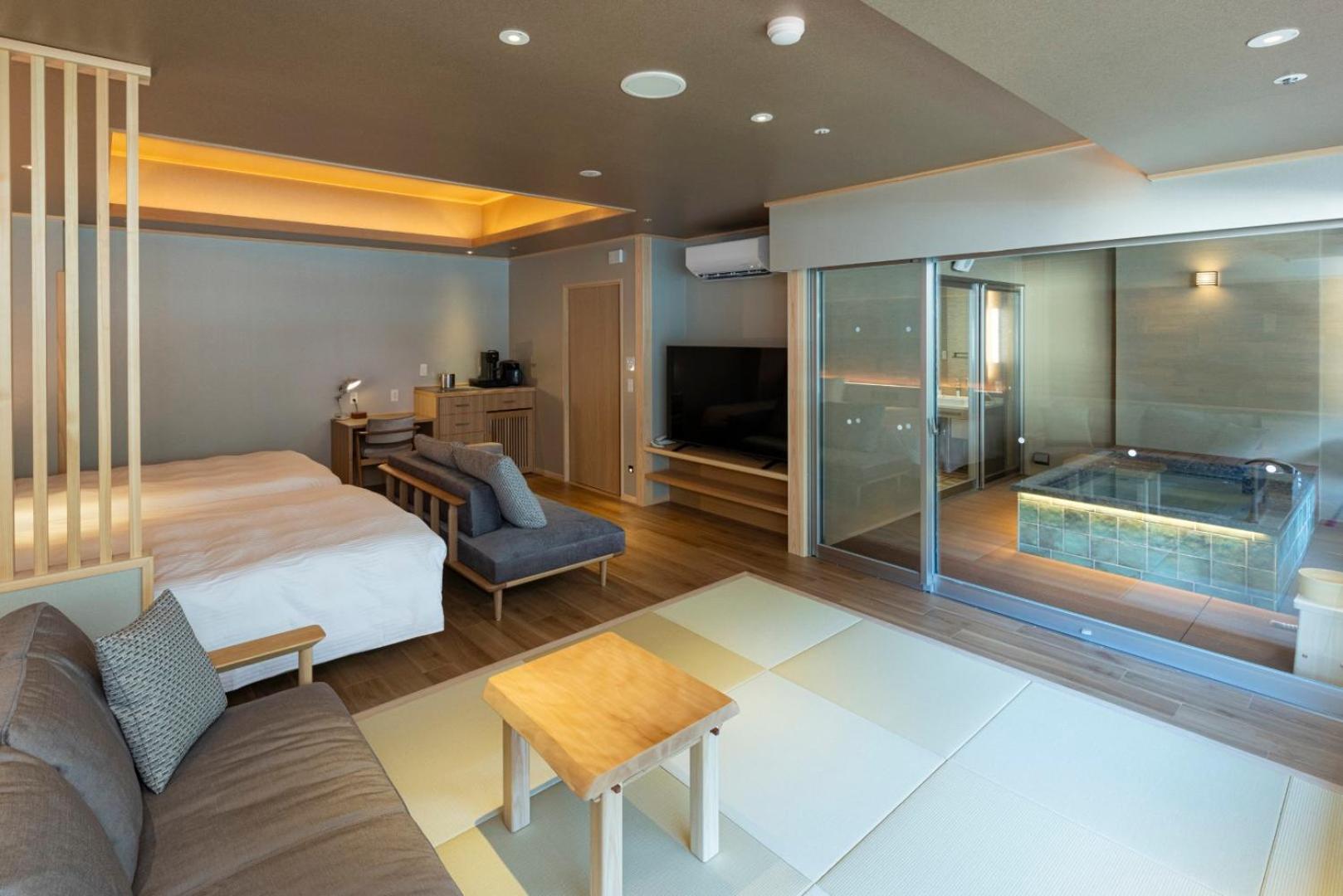 TOP Floor Japanese Western-Style Room with Open -Air Bath -MIYABI- Non-Smoking 64㎡