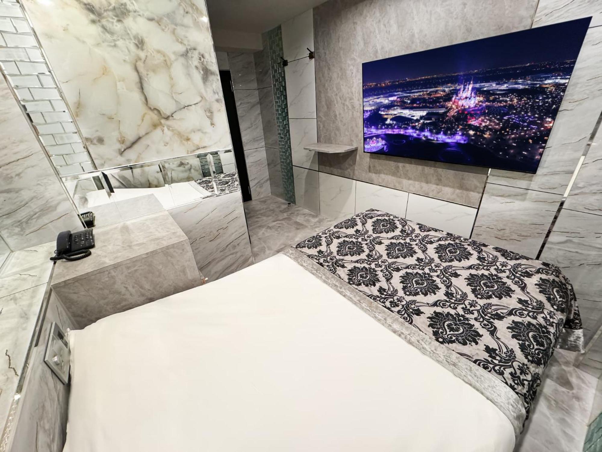 Small Single Room