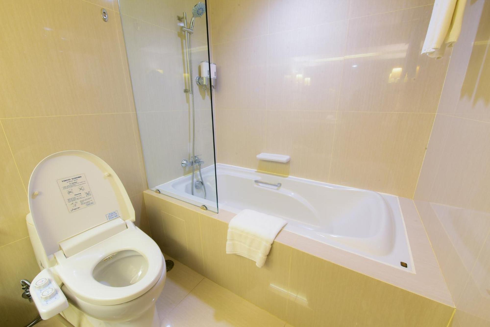 Premium Deluxe Double Room,1651168288:JPEG