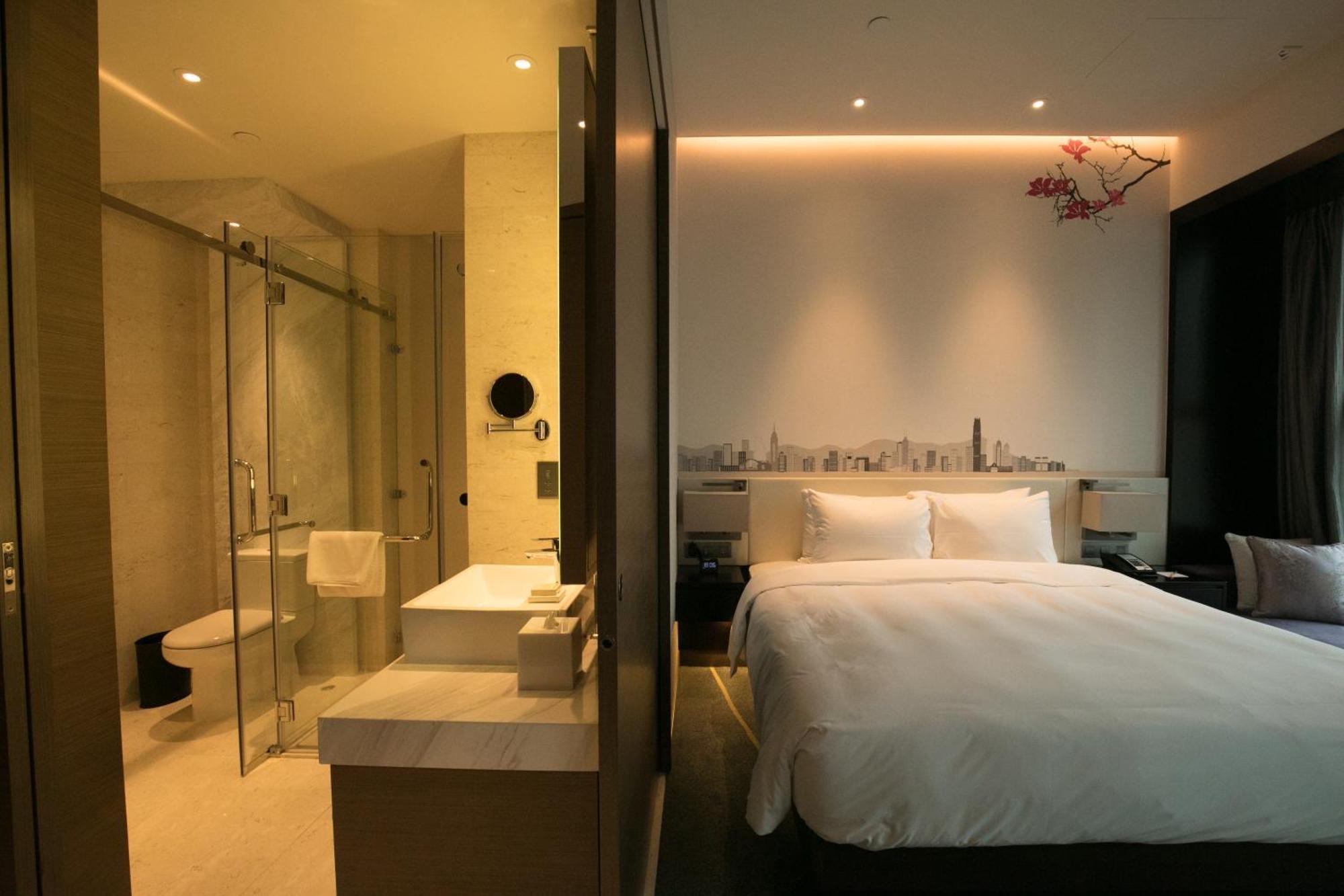 King Junior Suite with Harbour View