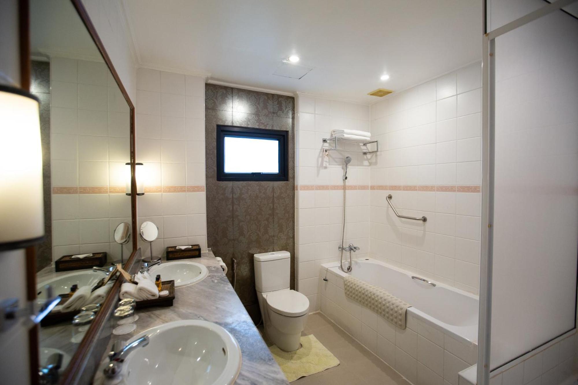 One-Bedroom Suite