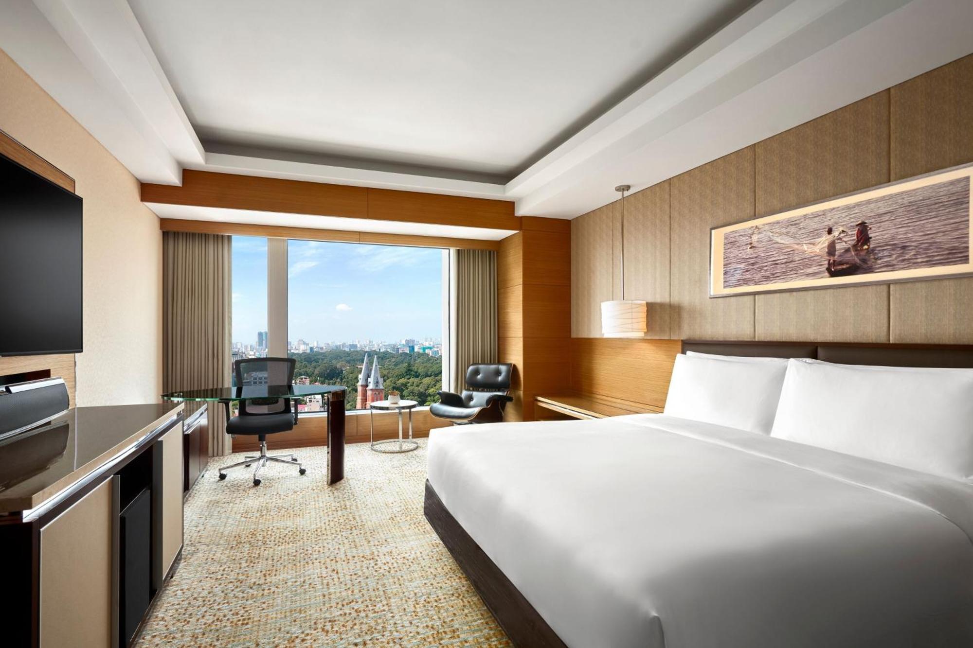 Executive King Room Lounge Access