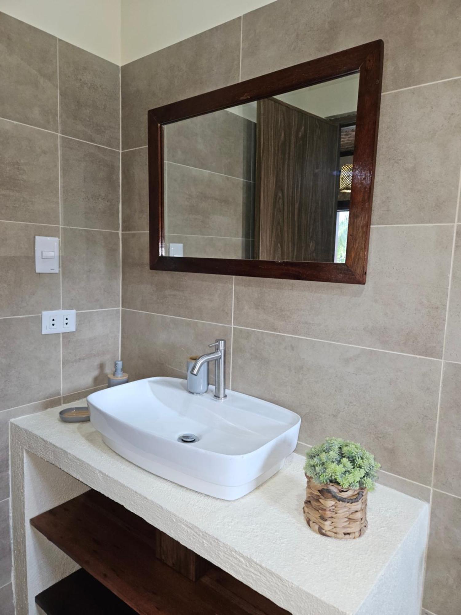 Deluxe Suite with Sea View