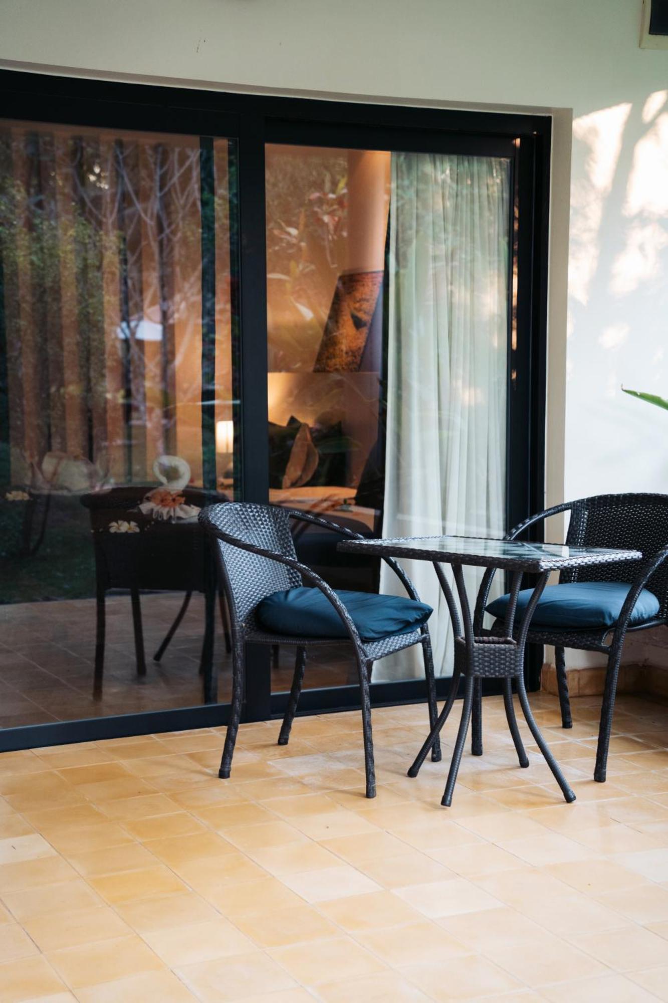 Double or Twin Room Garden View