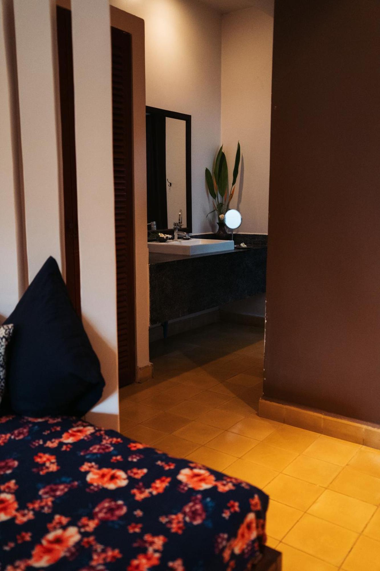 Double or Twin Room Garden View