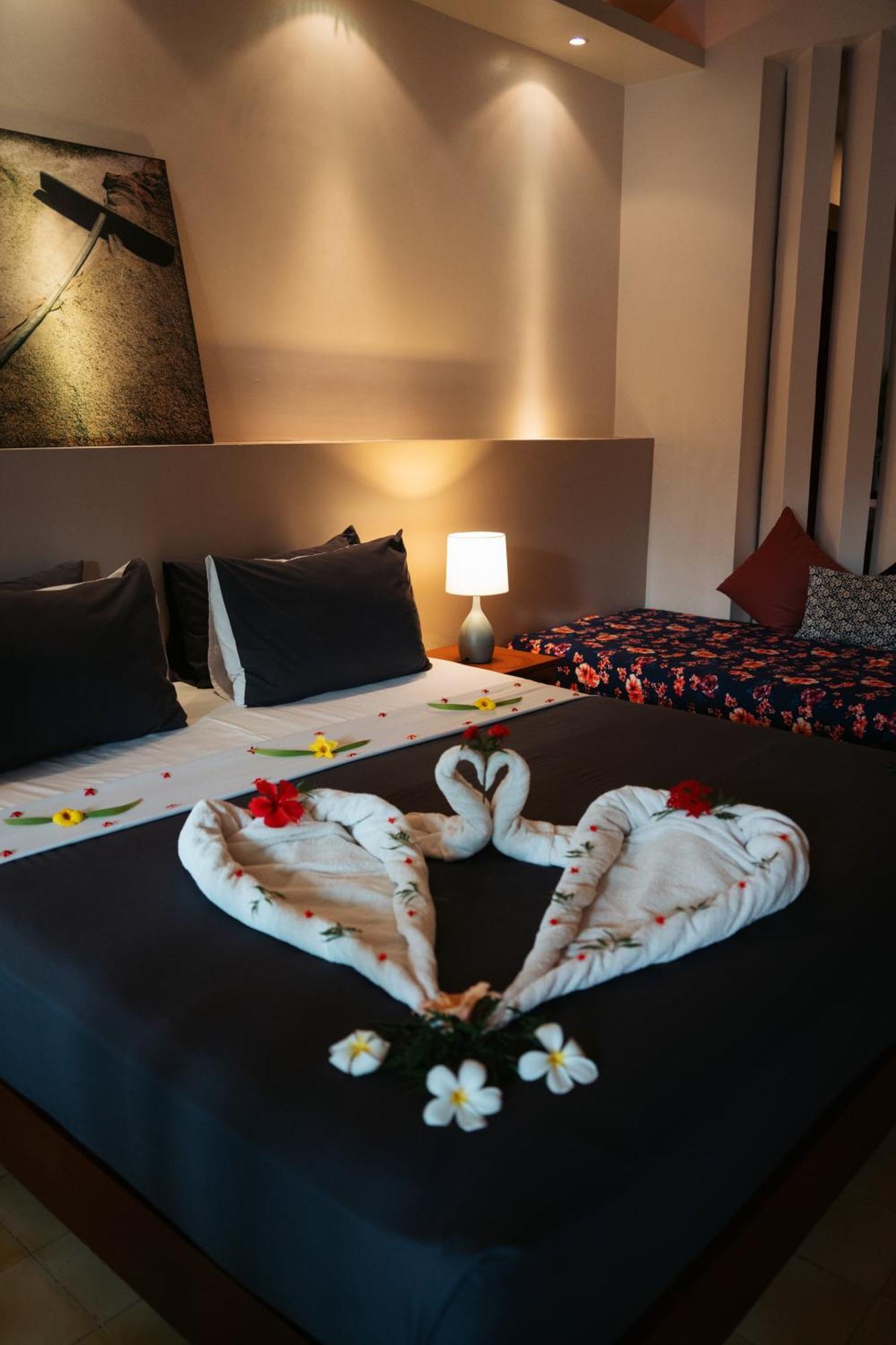 Double or Twin Room Garden View