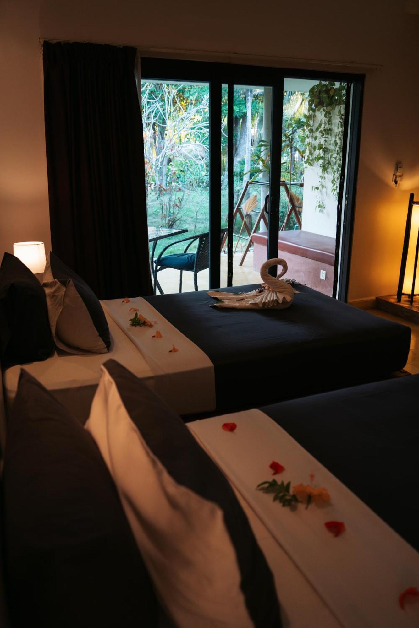 Double or Twin Room Garden View