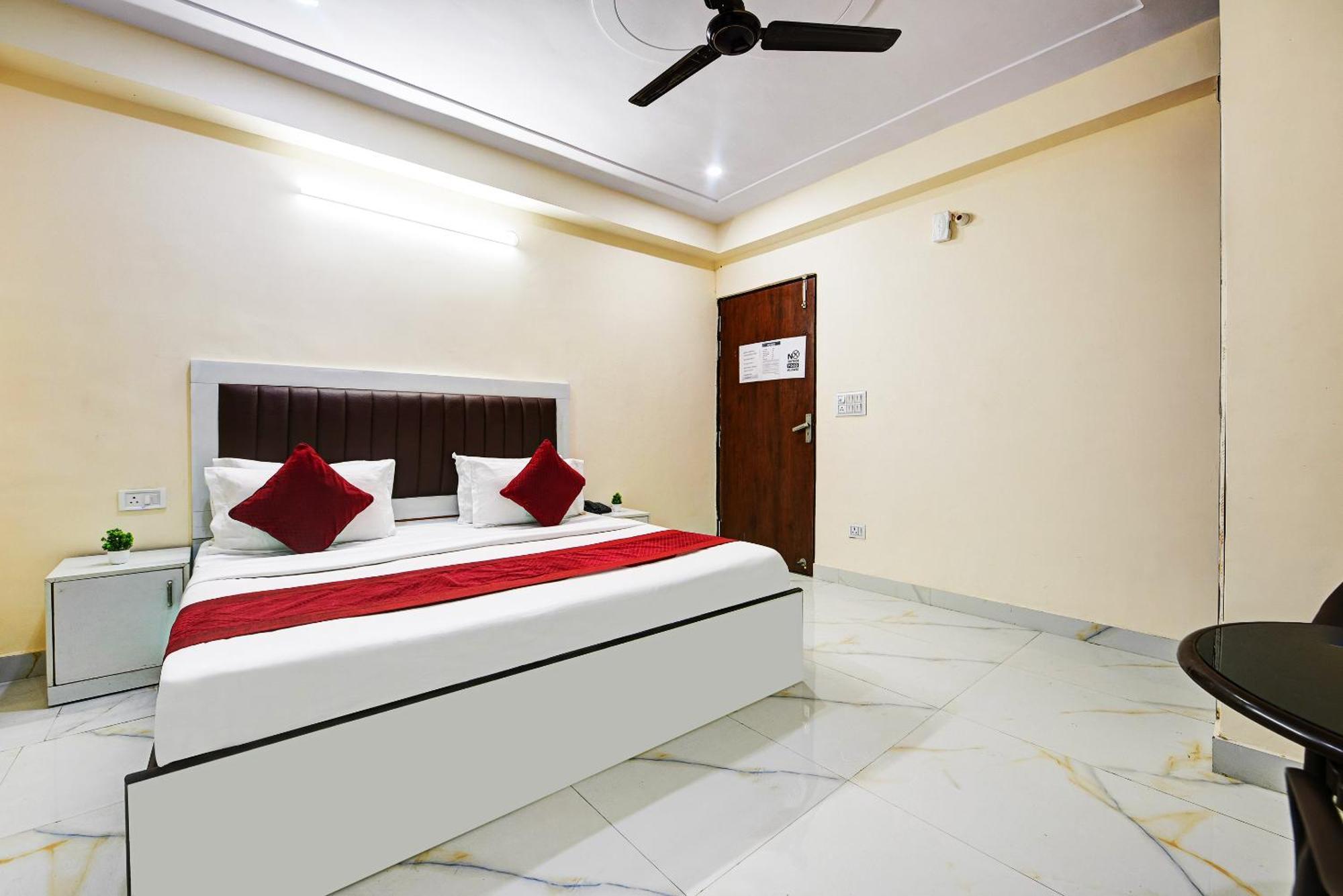 Deluxe Double Room,1634587969:JPEG