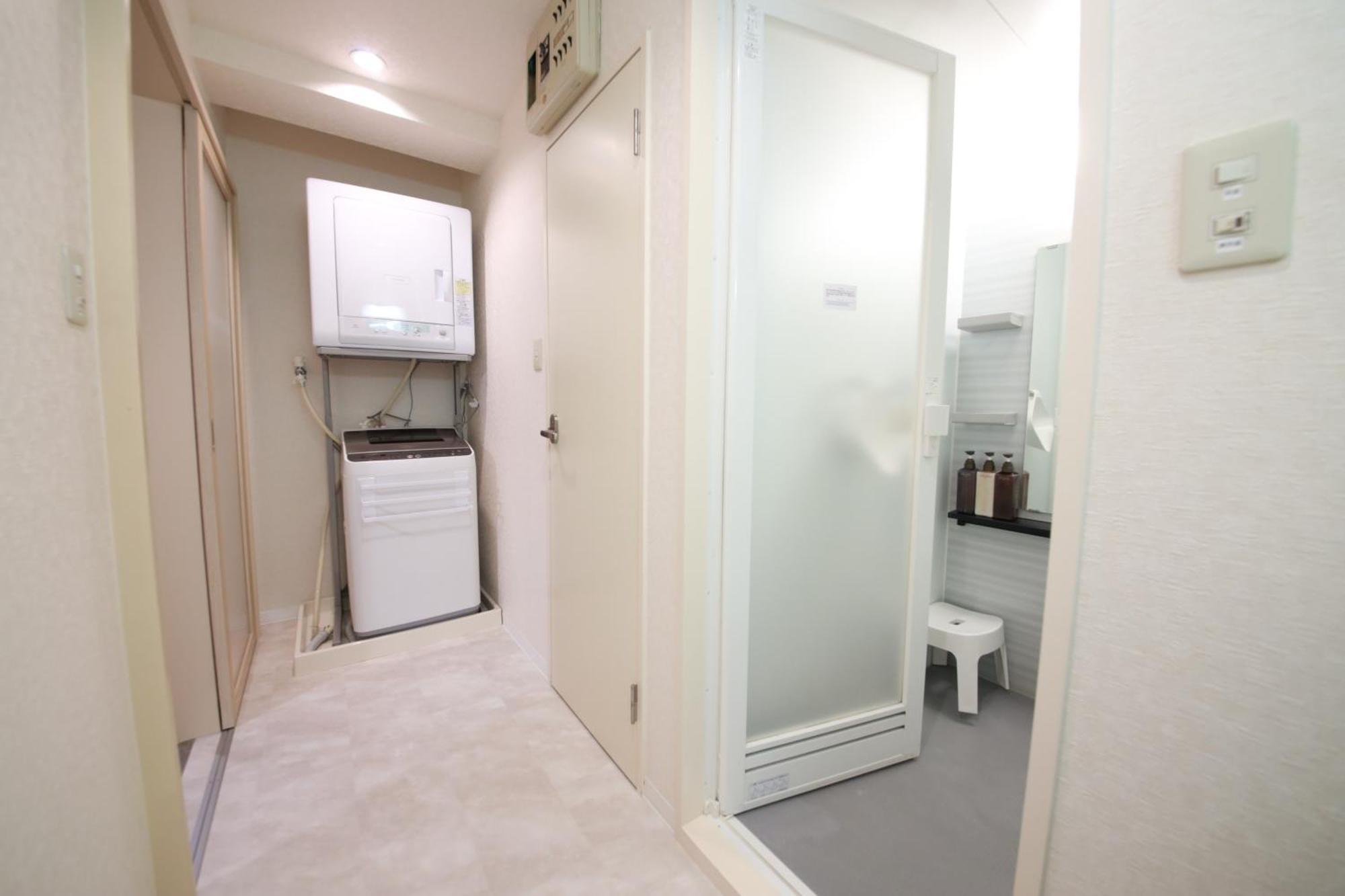 Junior Suite Room 1 Queen Bed 1 Sofa Non-Smoking Cleaning Fee Extra No Cleaning Consecutive Stays