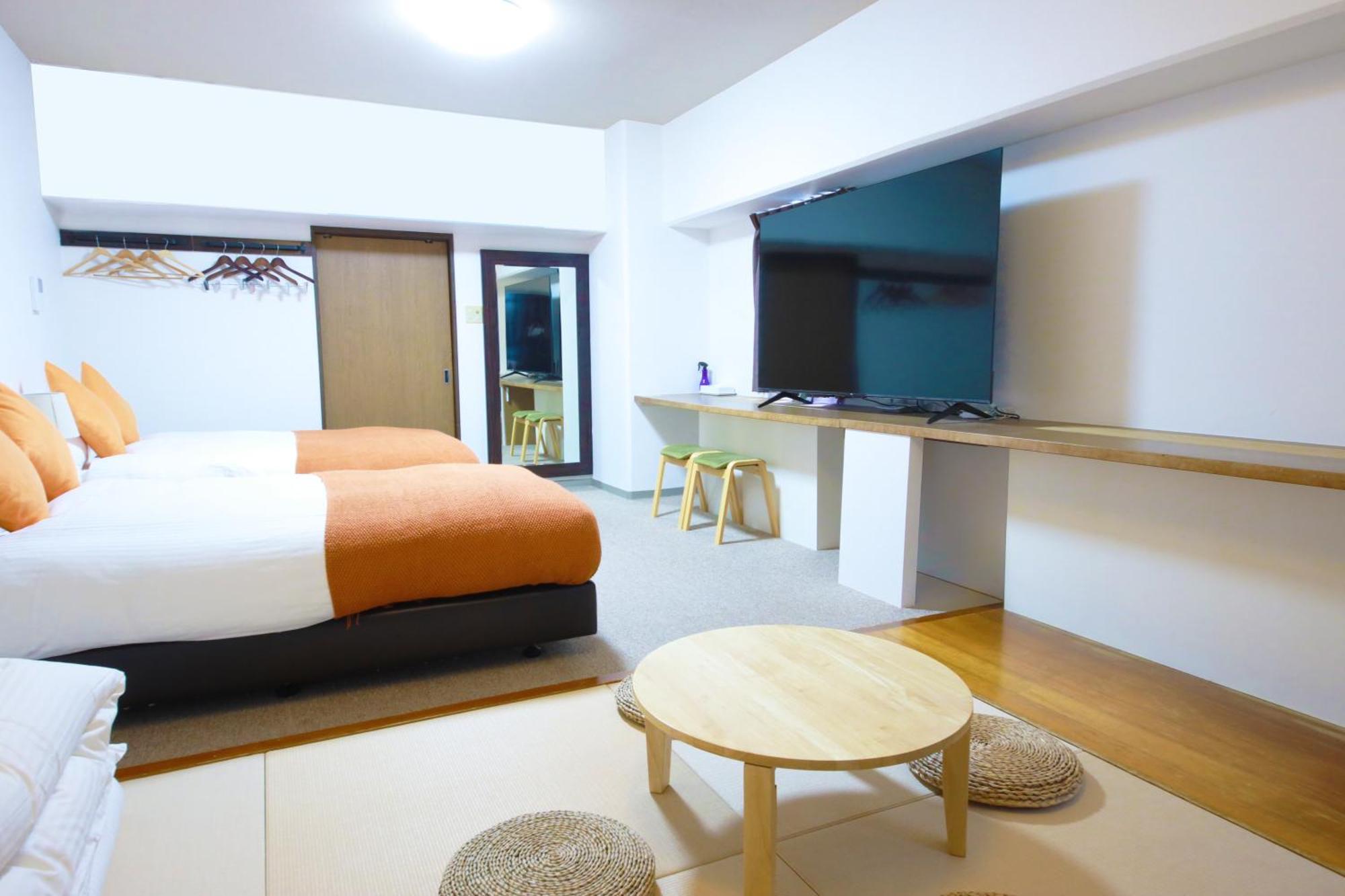Deluxe Room 2 Small Double Beds 2 Single Futon Mats Kitchen Non-Smoking Cleaning Fee Extra No Cleaning Consecutive Stays