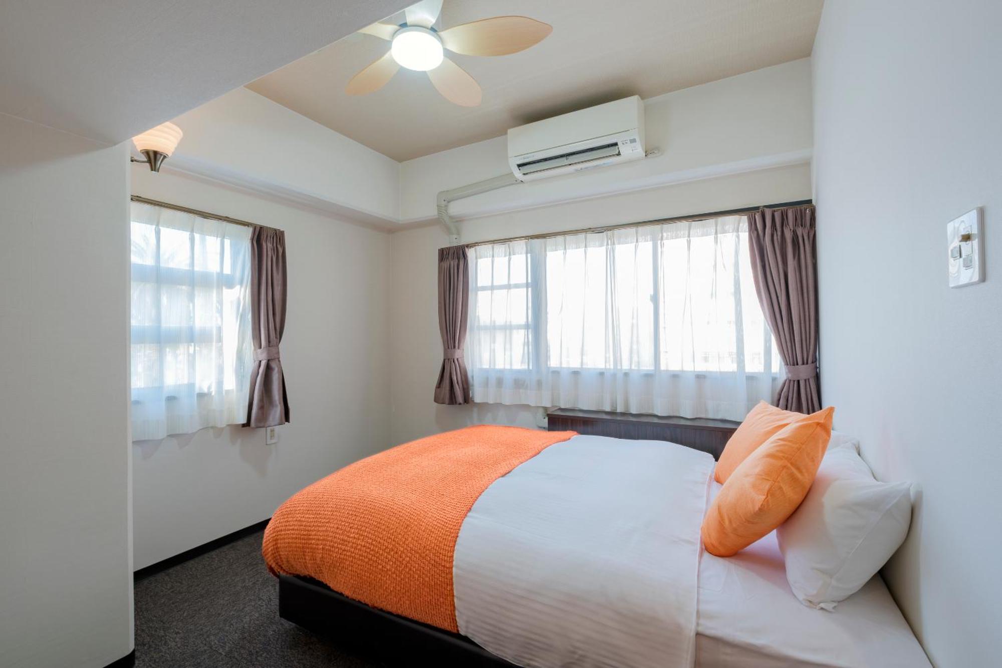 Deluxe Room 1 Double Bed 1 Queen Bed 1 Sofa Kitchen Non-Smoking Cleaning Fee Extra No Cleaning Consecutive Stays