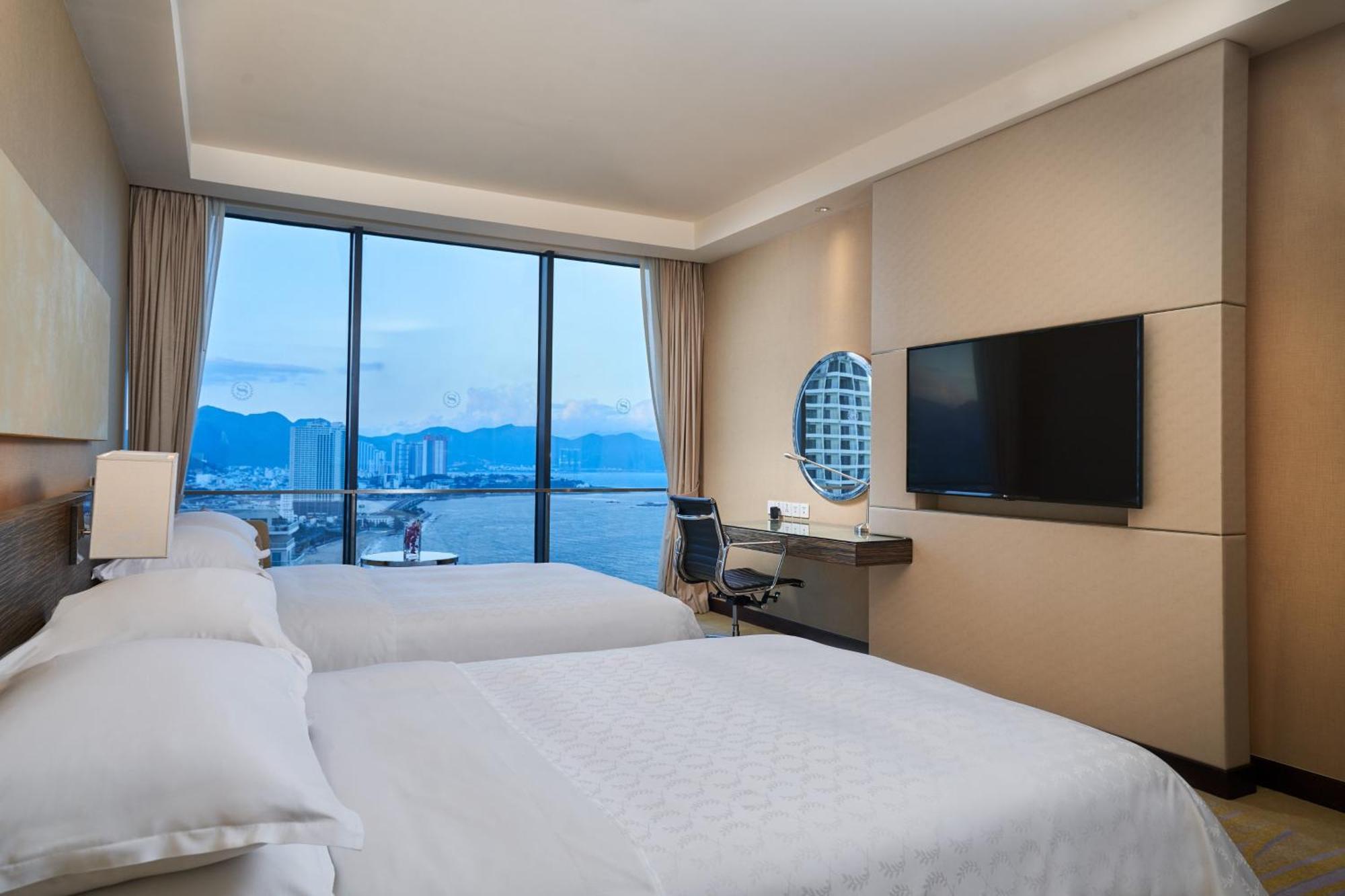 Two-Bedroom Apartment Ocean View High Floor