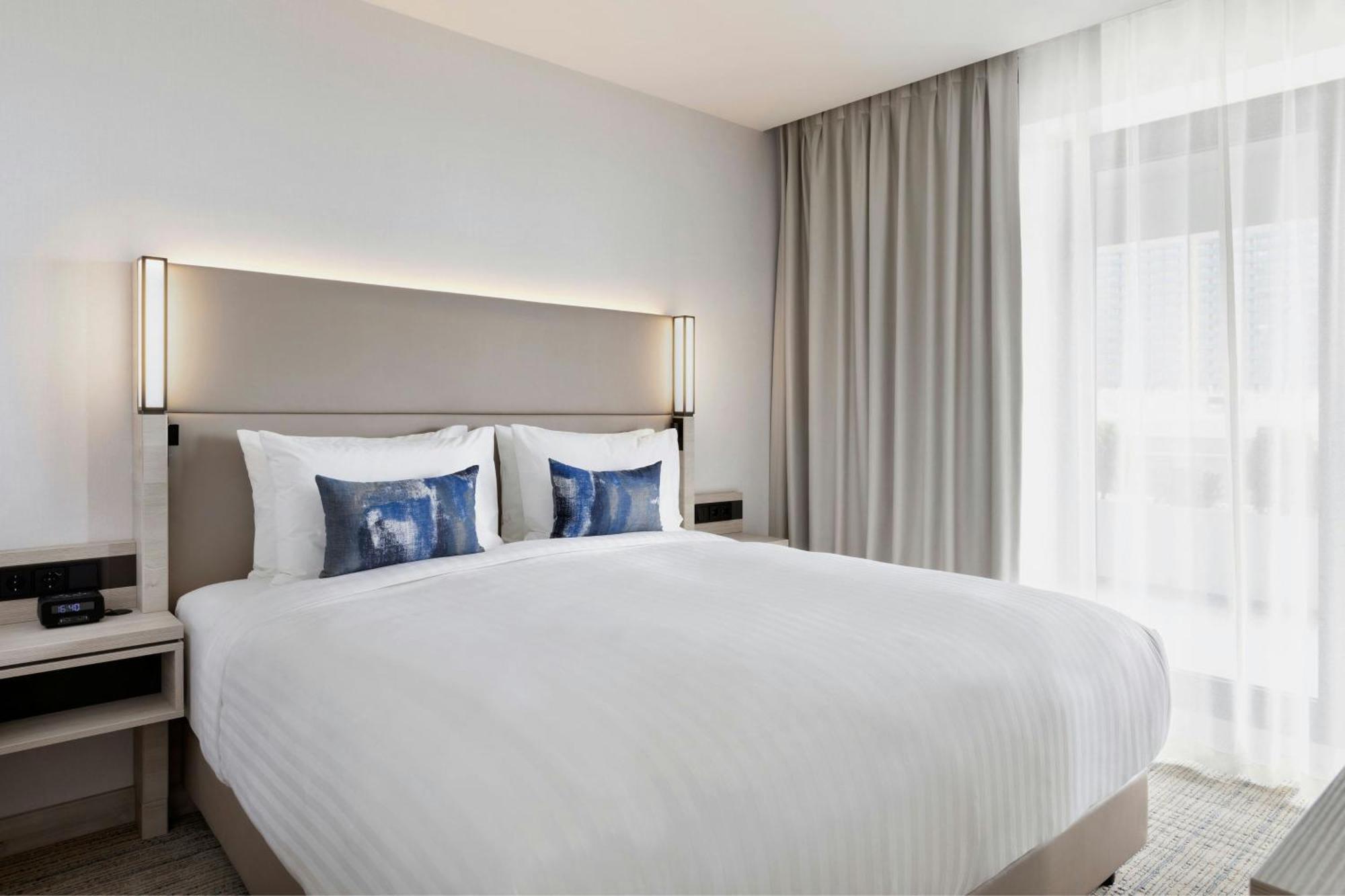 Junior King Suite with Balcony and Sea View