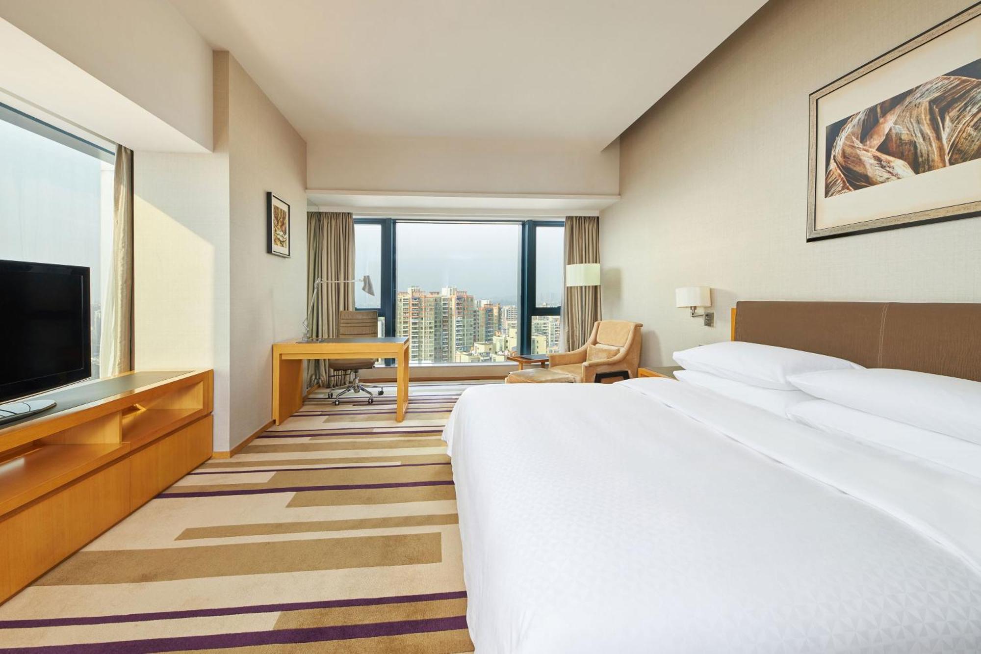 Deluxe Room 2 Twin City View
