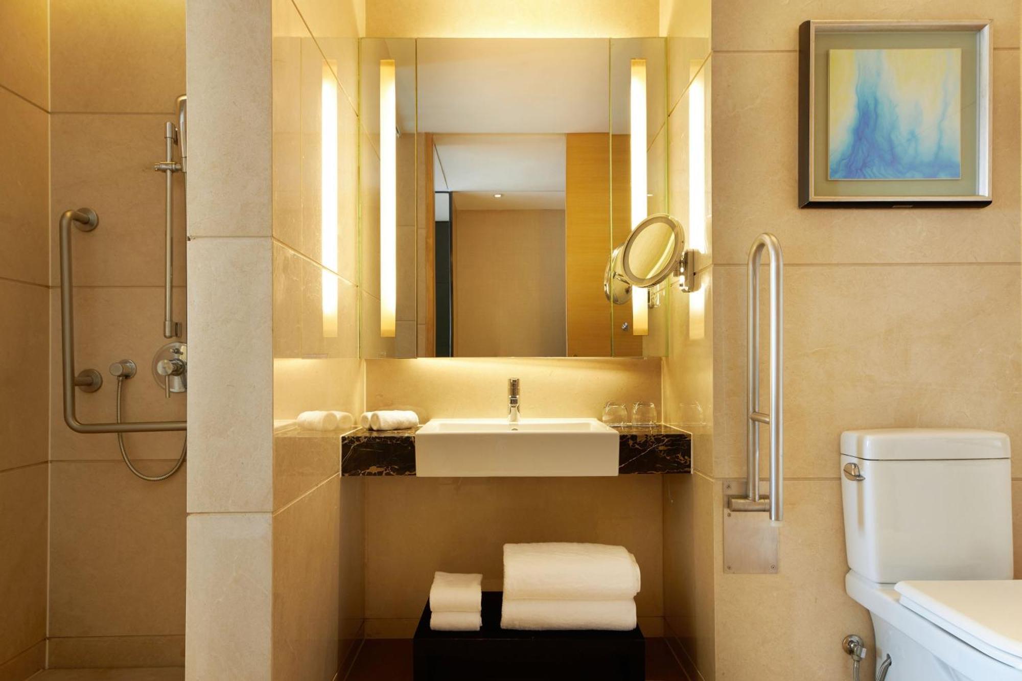 Comfort King Room