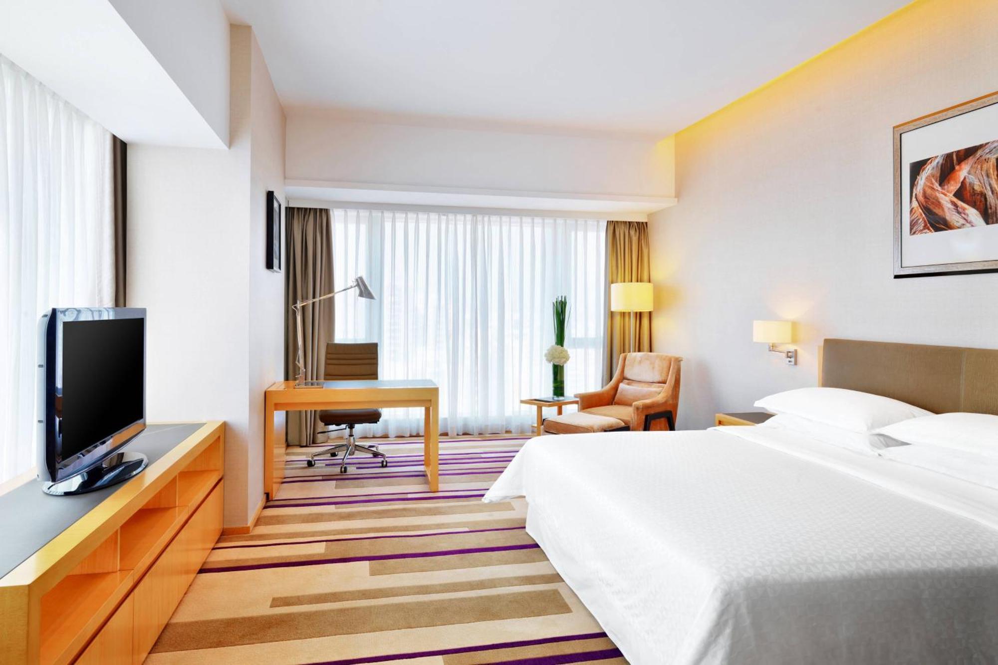 Comfort King Room