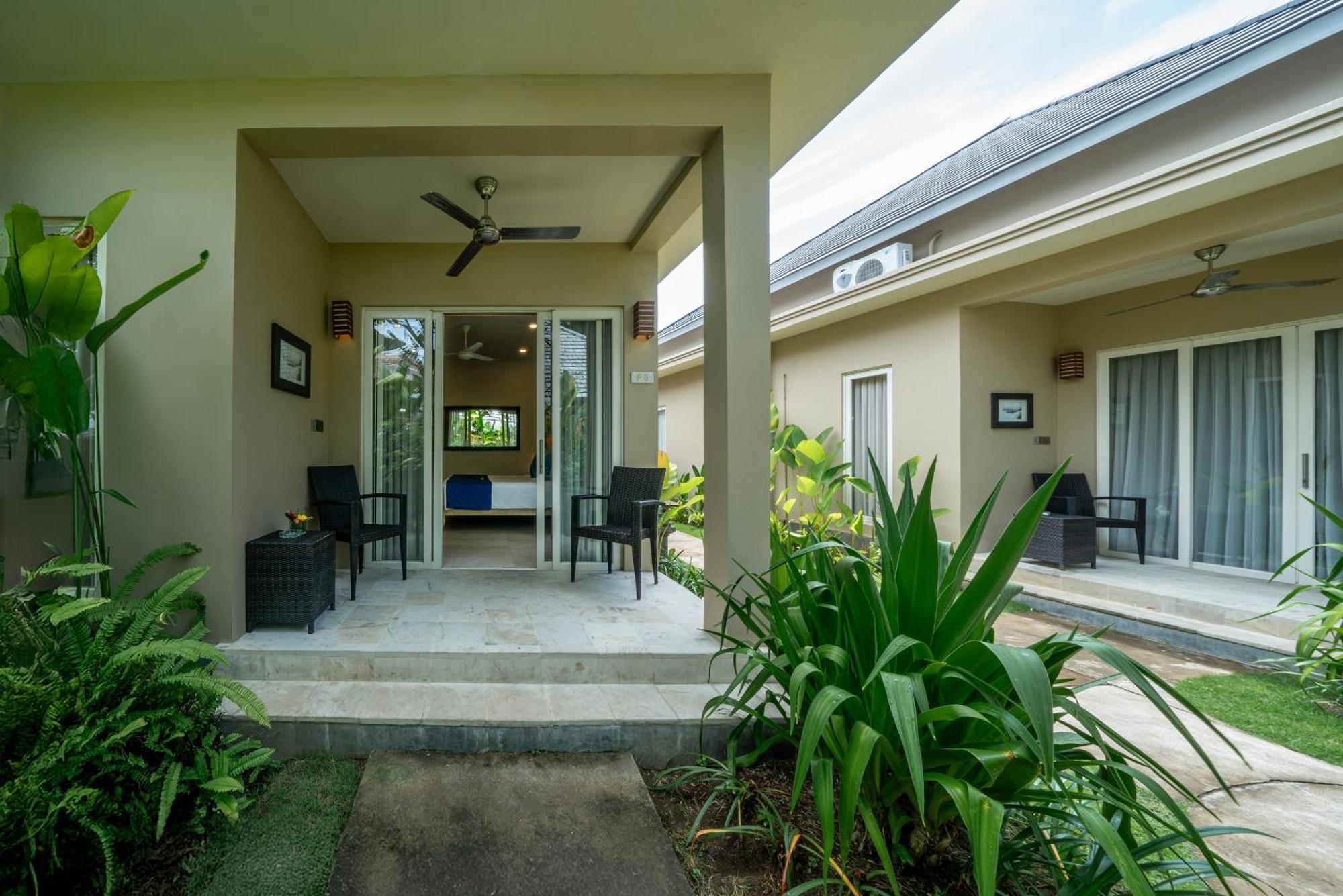 Deluxe Studio Including 1x Spa Complimentary Morning Yoga Non-Motorize Activities Shuttle Service within Lovina Area