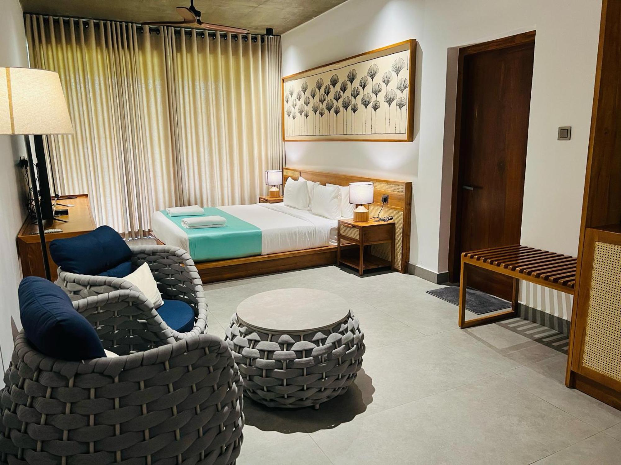 Deluxe King Room