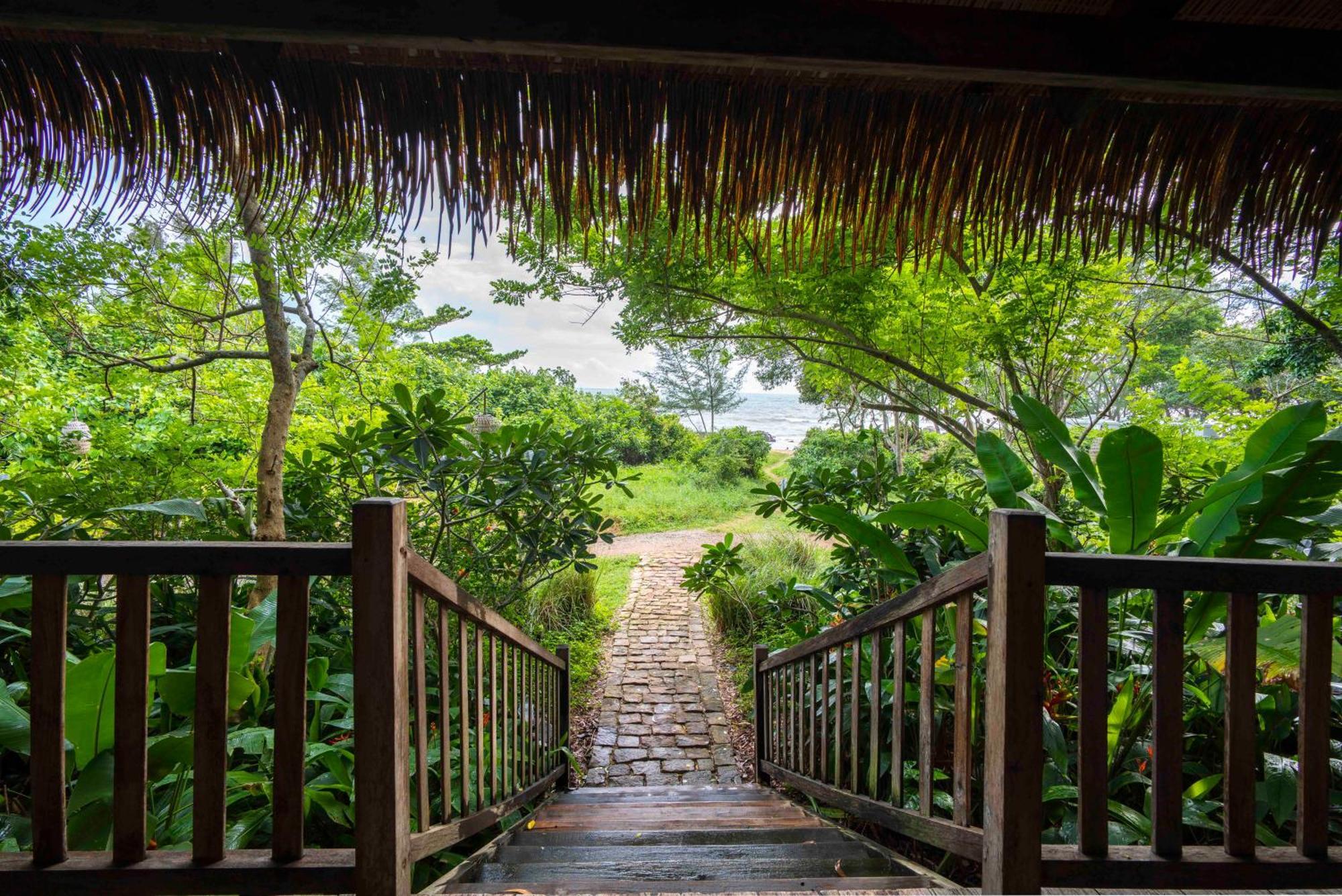 Premium Plantation Sea view Bungalow with AC