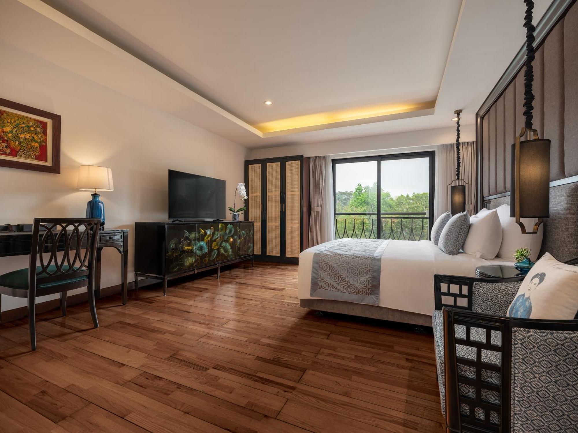 Studio mit Balkon und Gartenblick