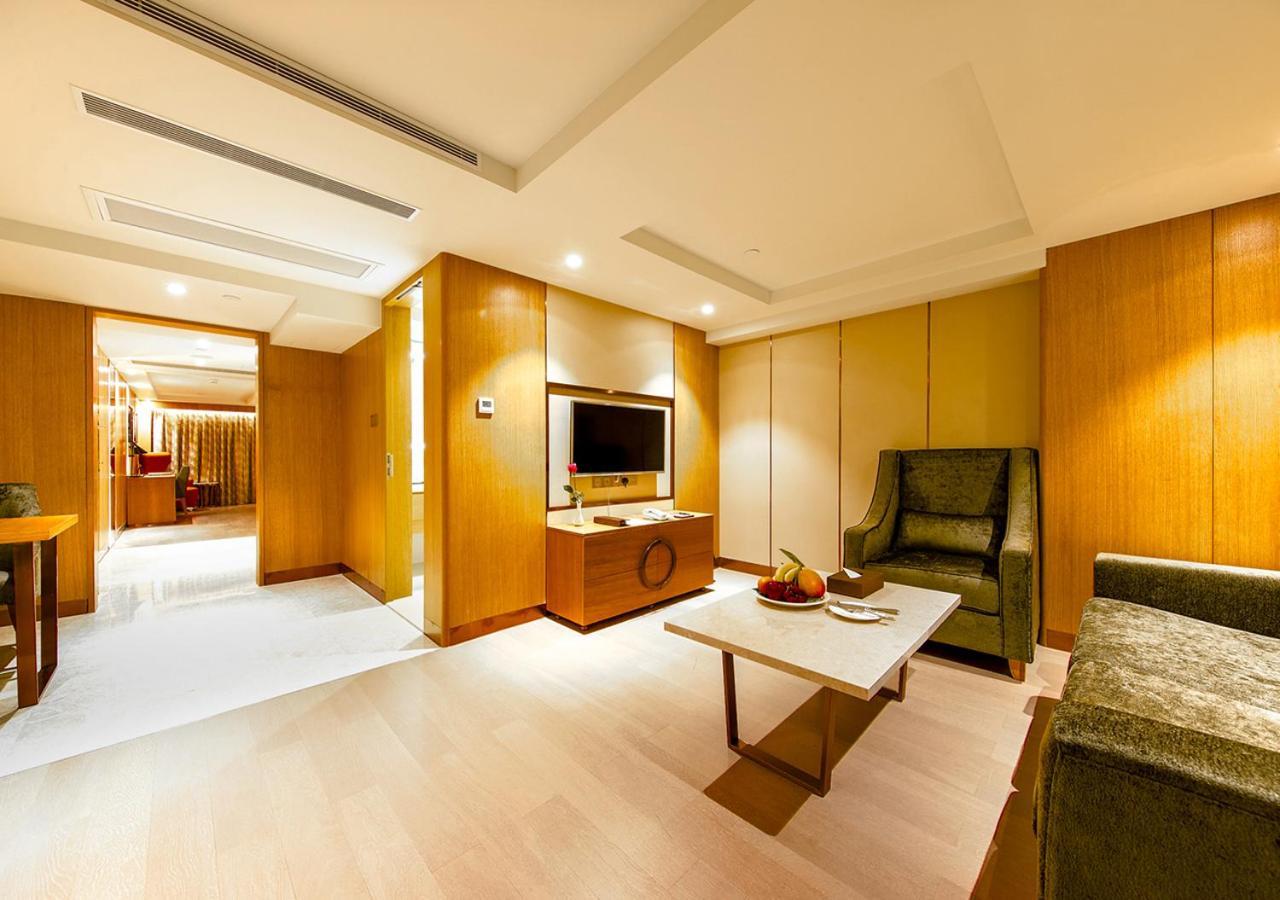 Large Twin Room