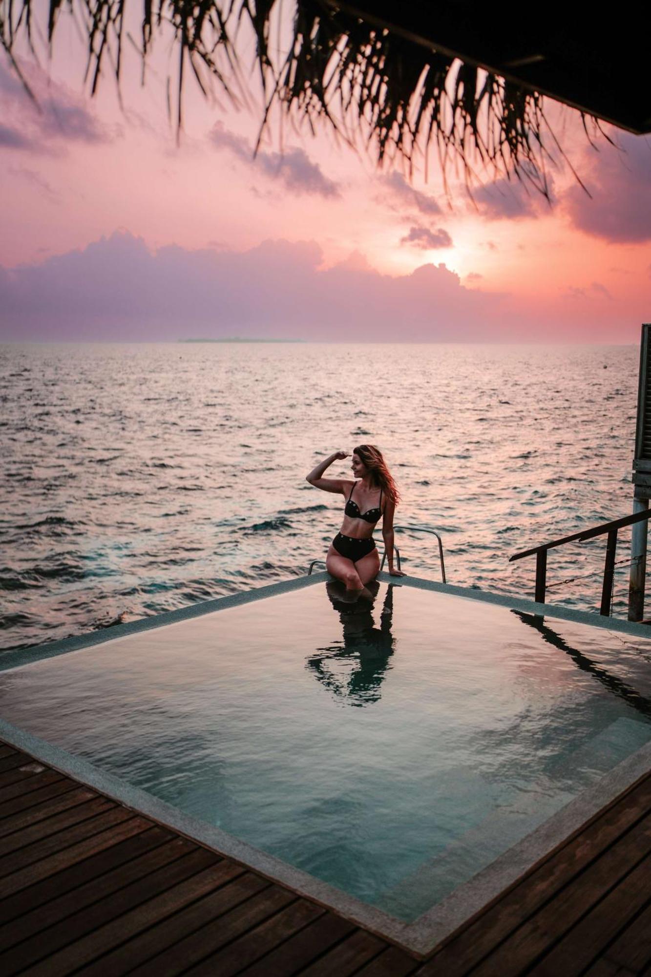 Waterfront Pool Villa 150sqm Butler Service Direct reef access