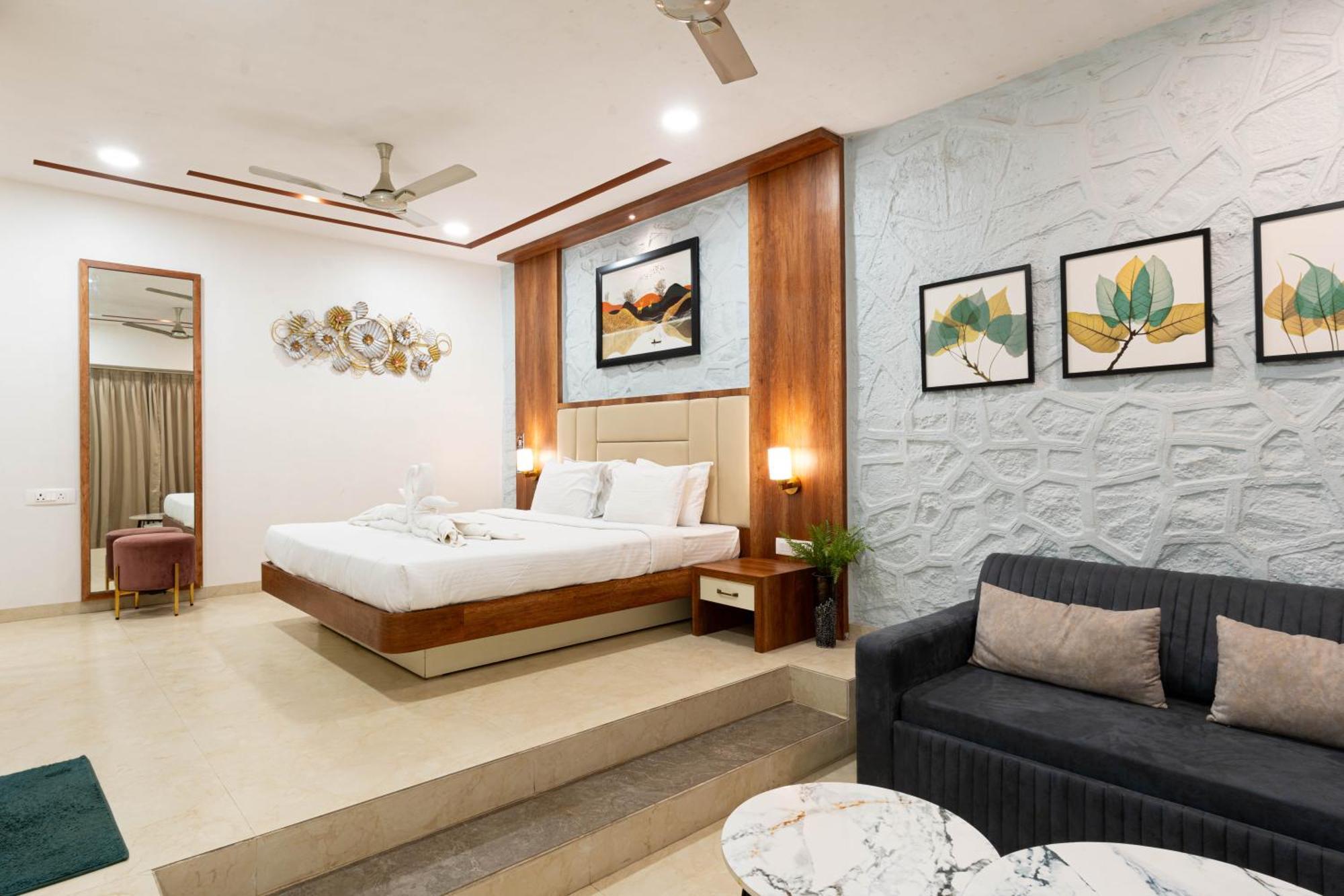 Deluxe Room With Balcony