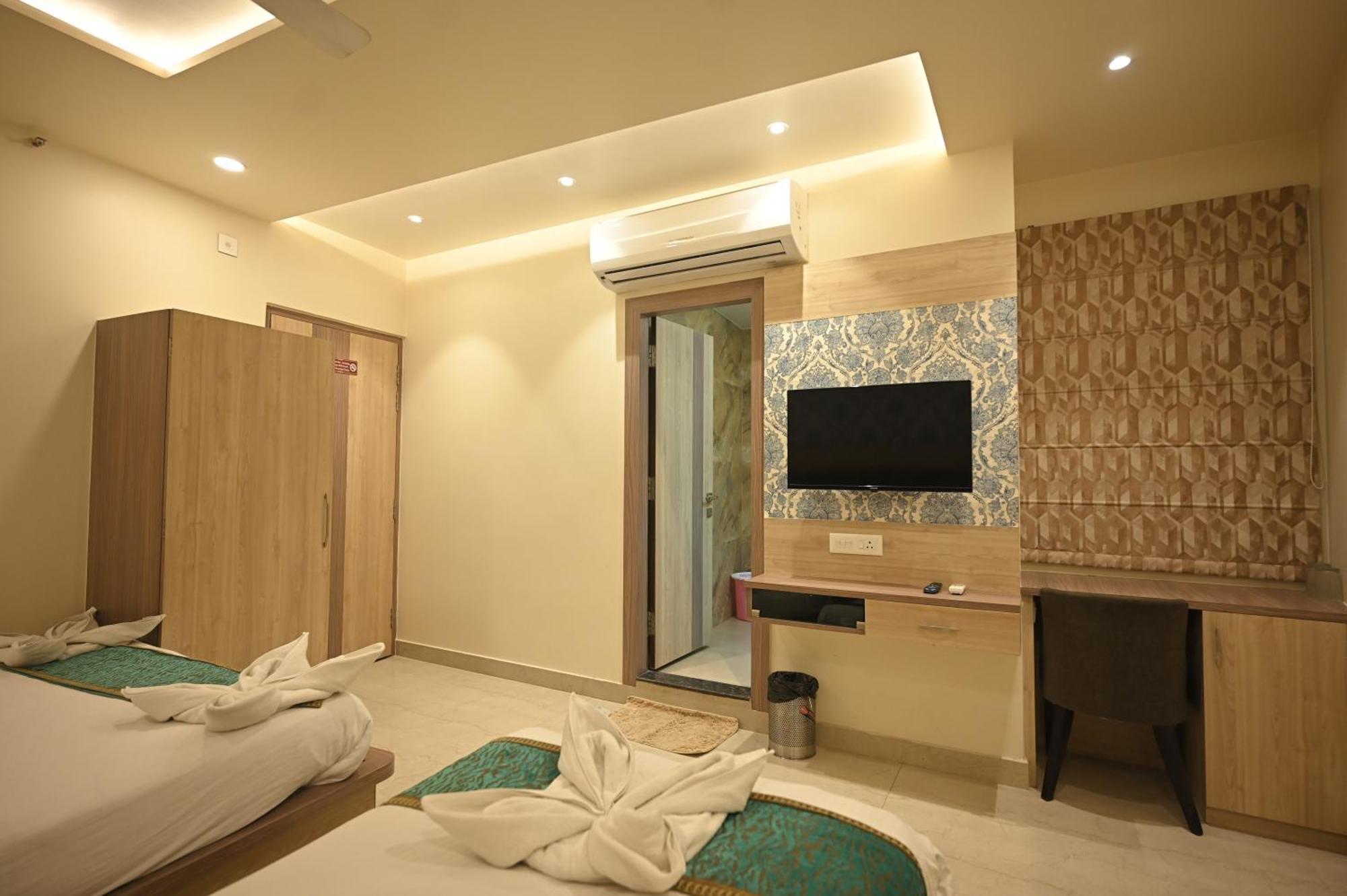 Executive Triple Room