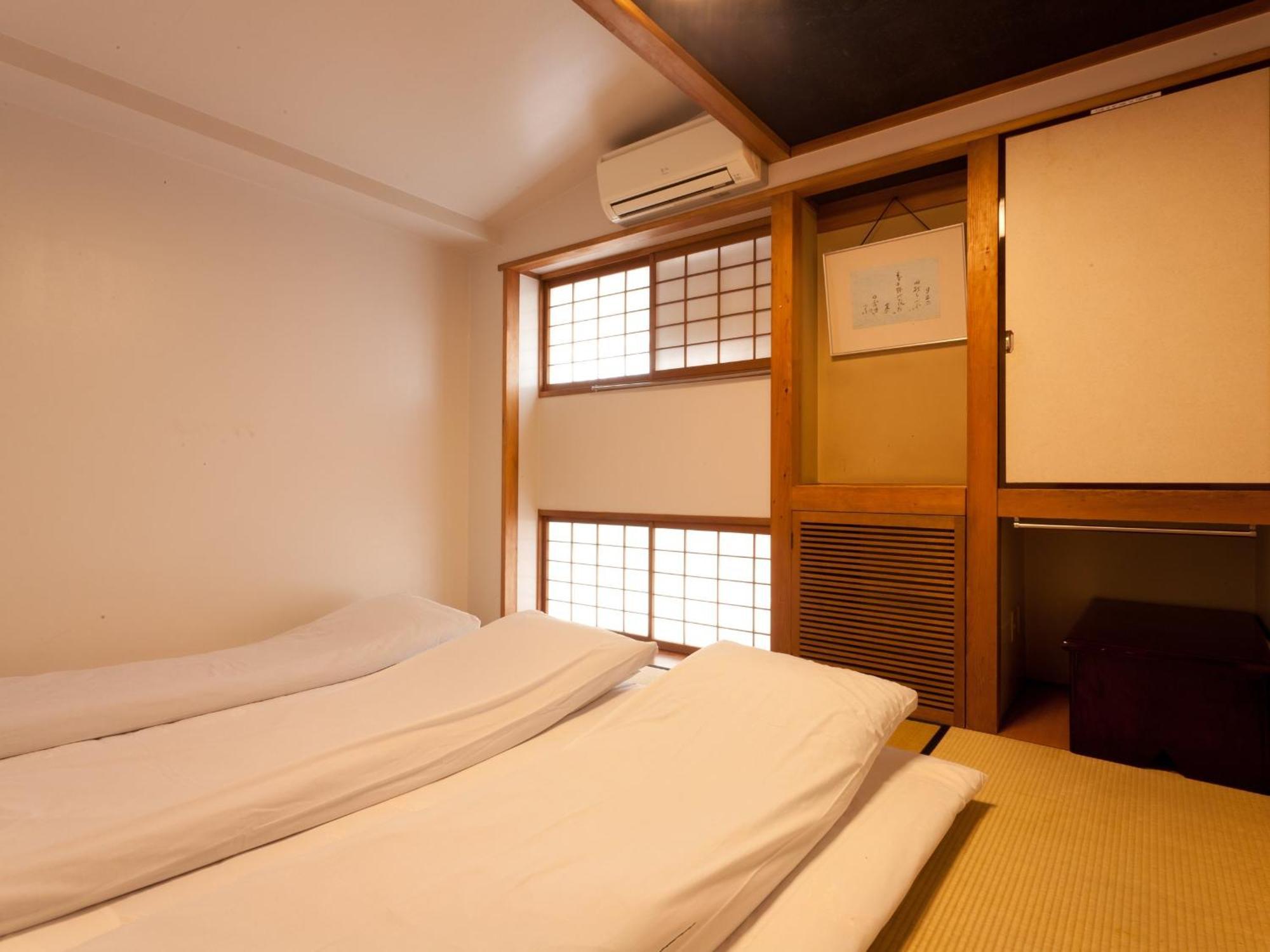 Japanese-Style Room
