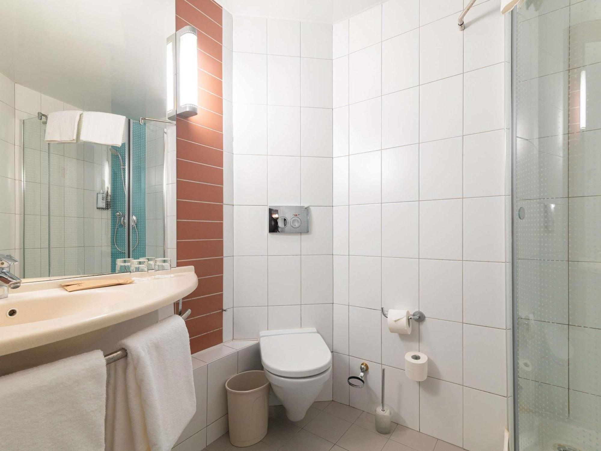 Standard Zweibettzimmer mit Stadtblick
