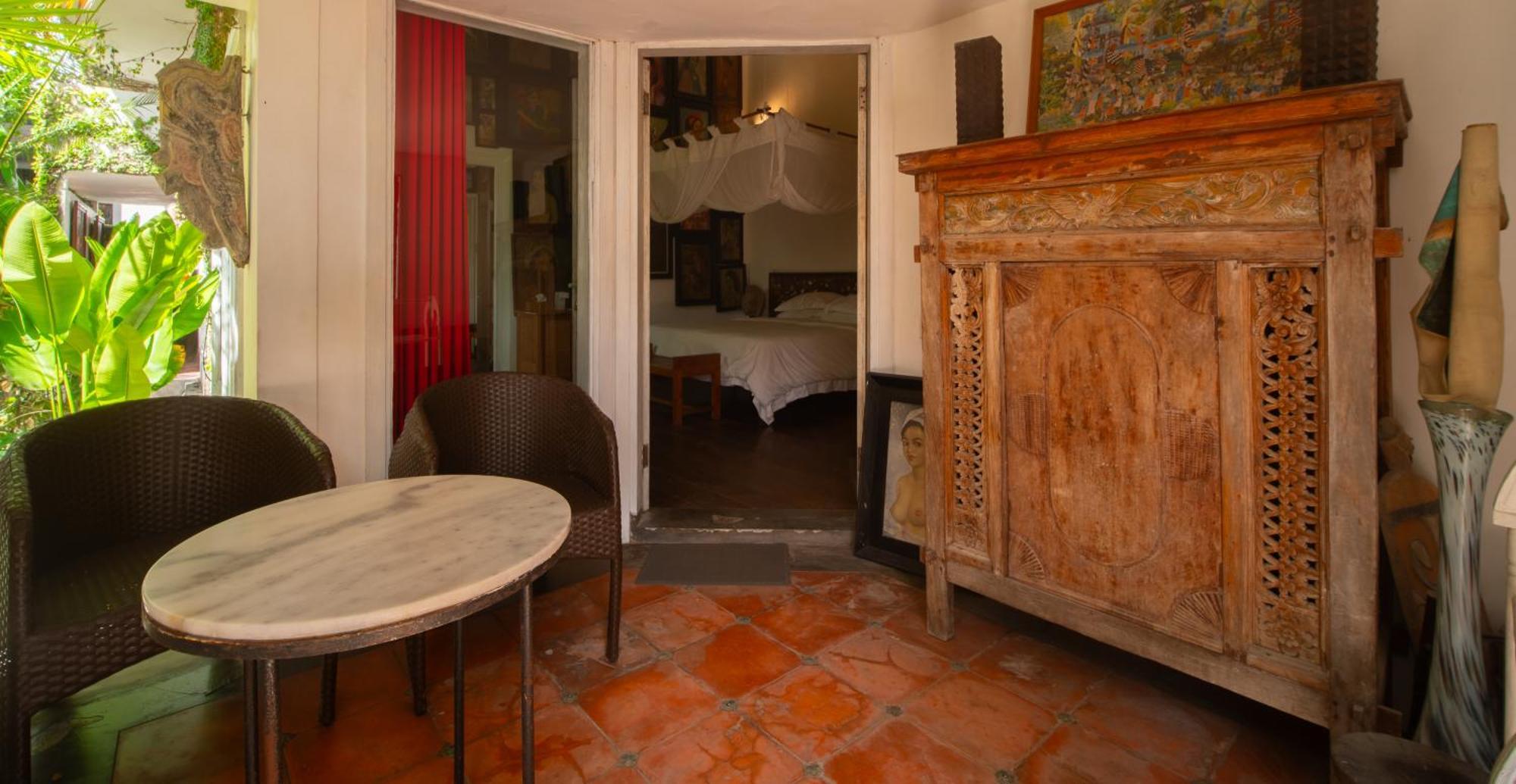 Butterfly Room