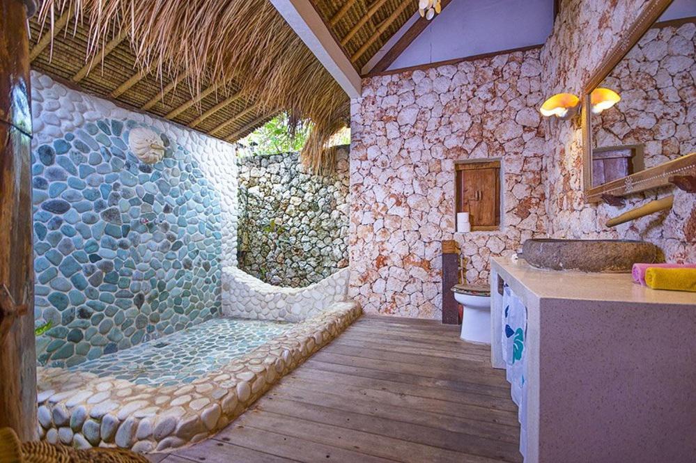 Bungalow with Patio