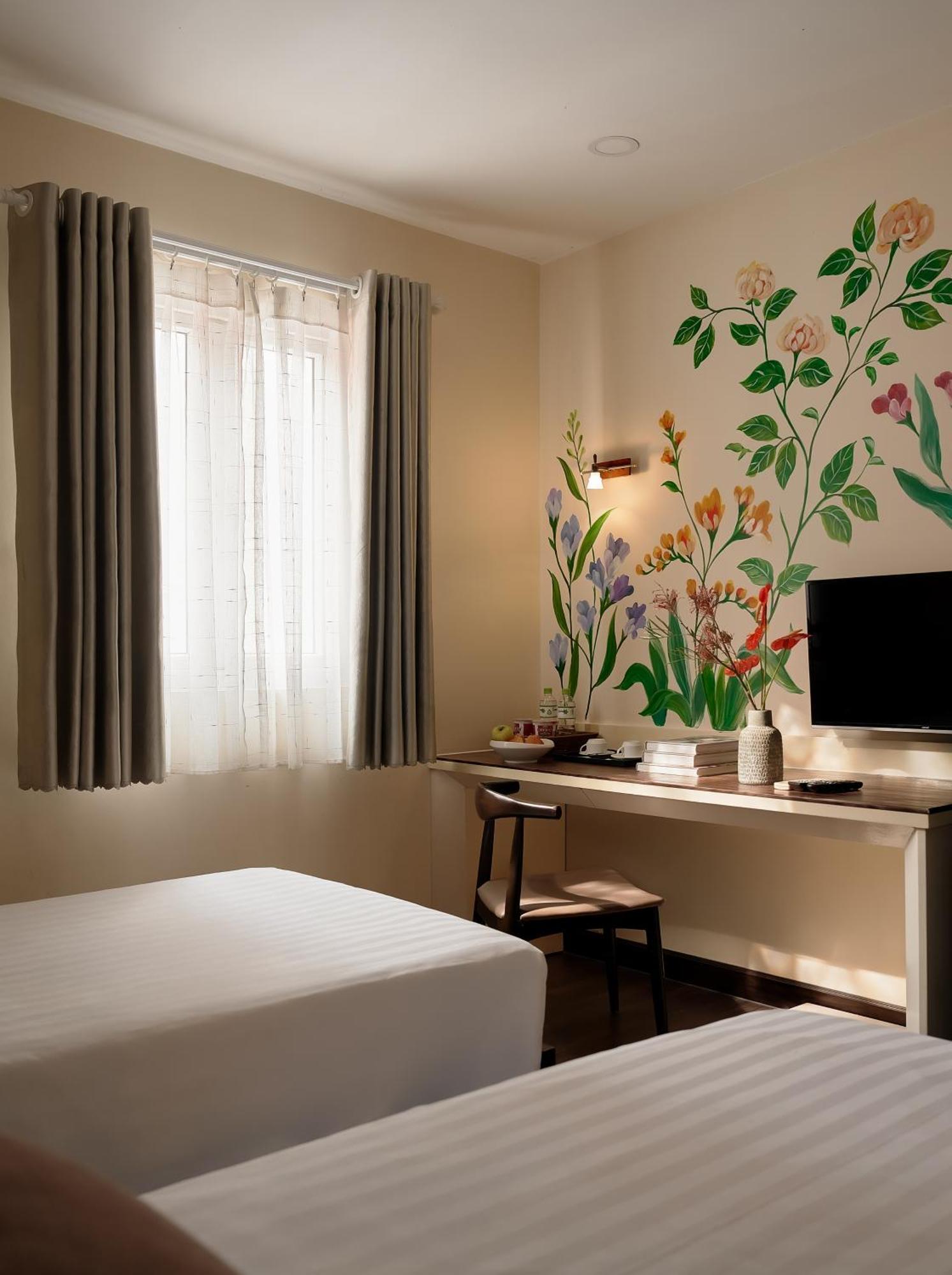 Deluxe Double or Twin Room