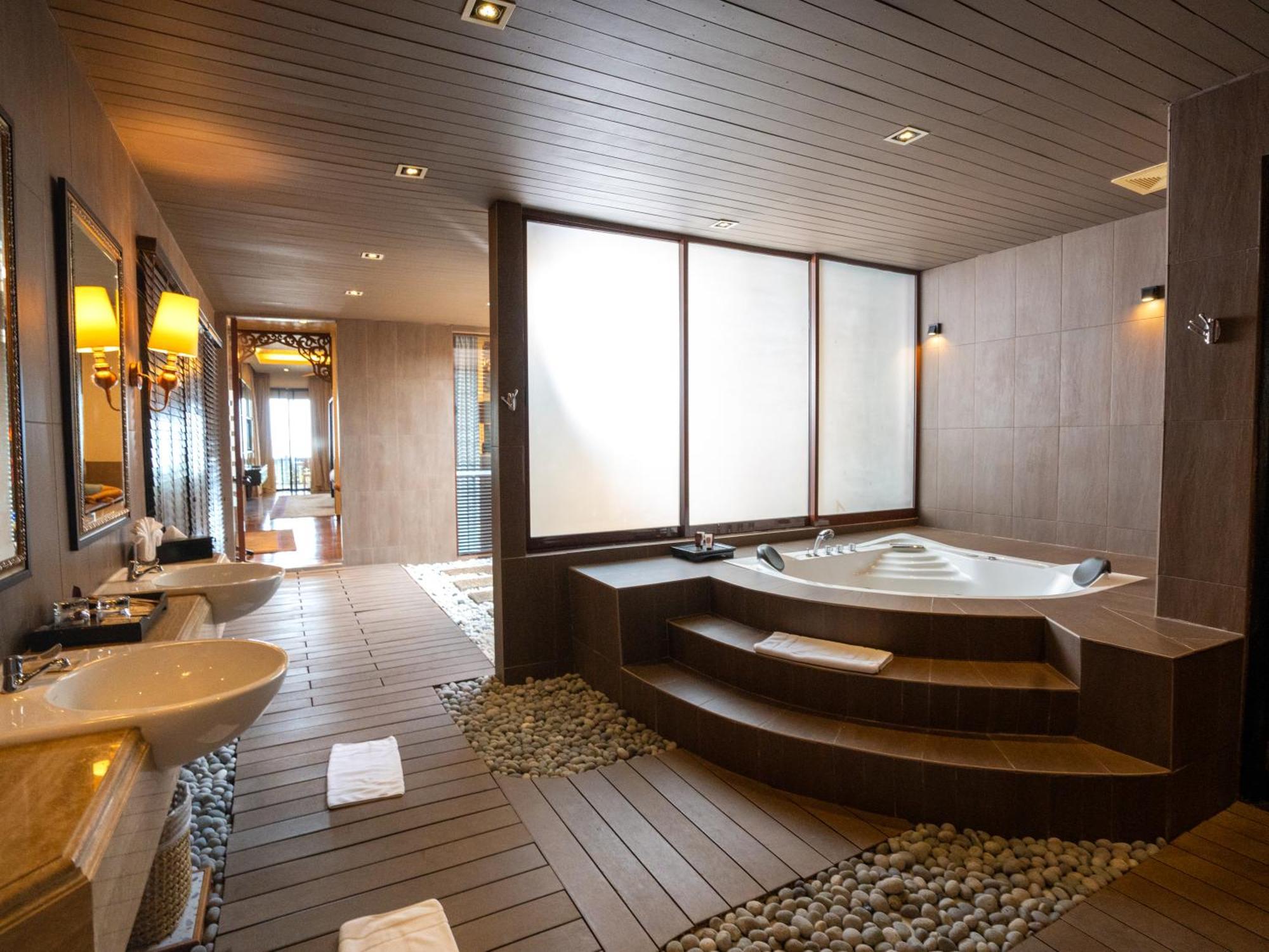 Suite Seroja
