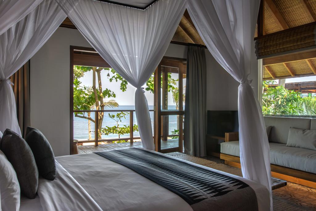 Santai Beach Front Suite
