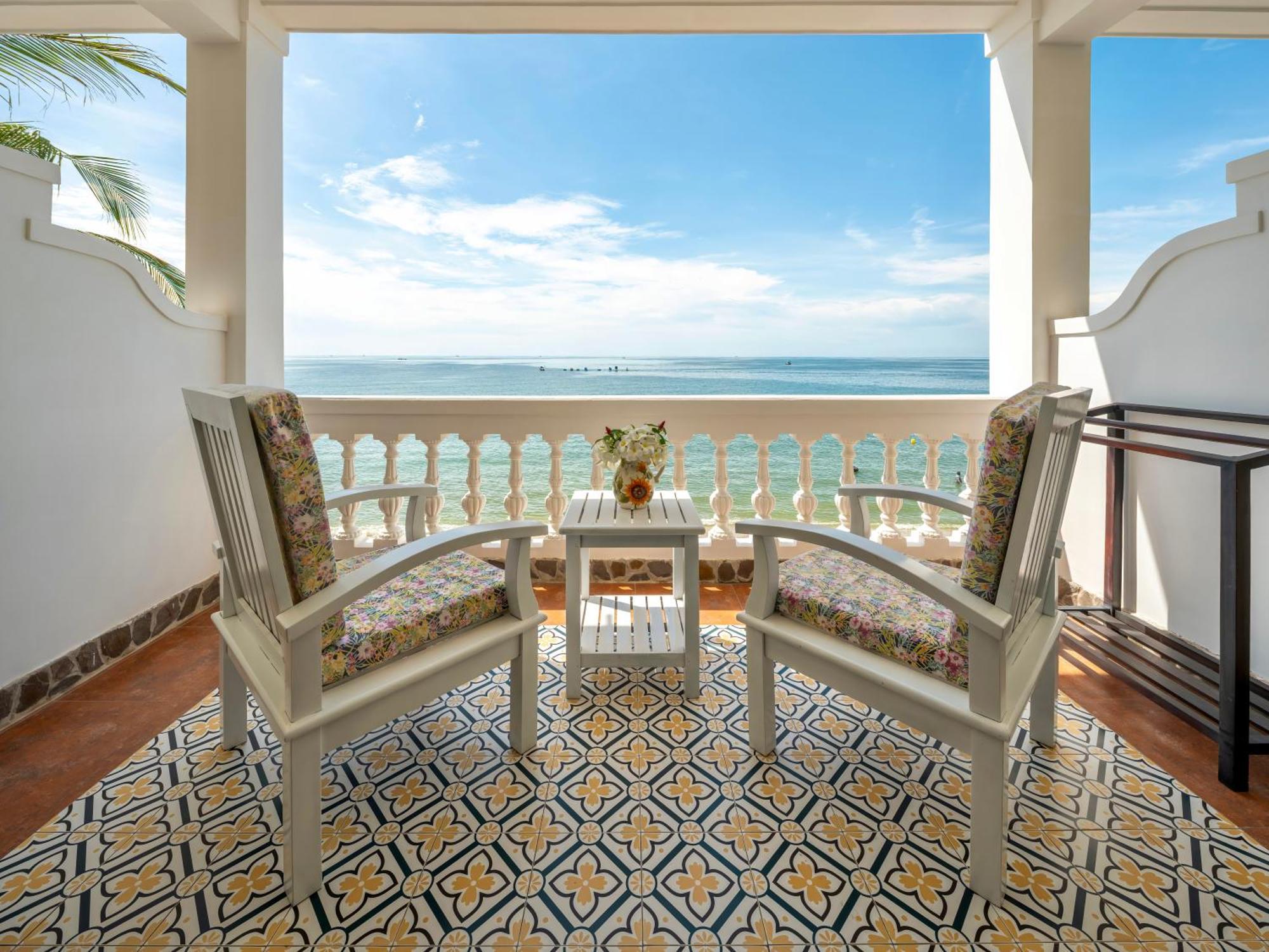 King Suite Sea View