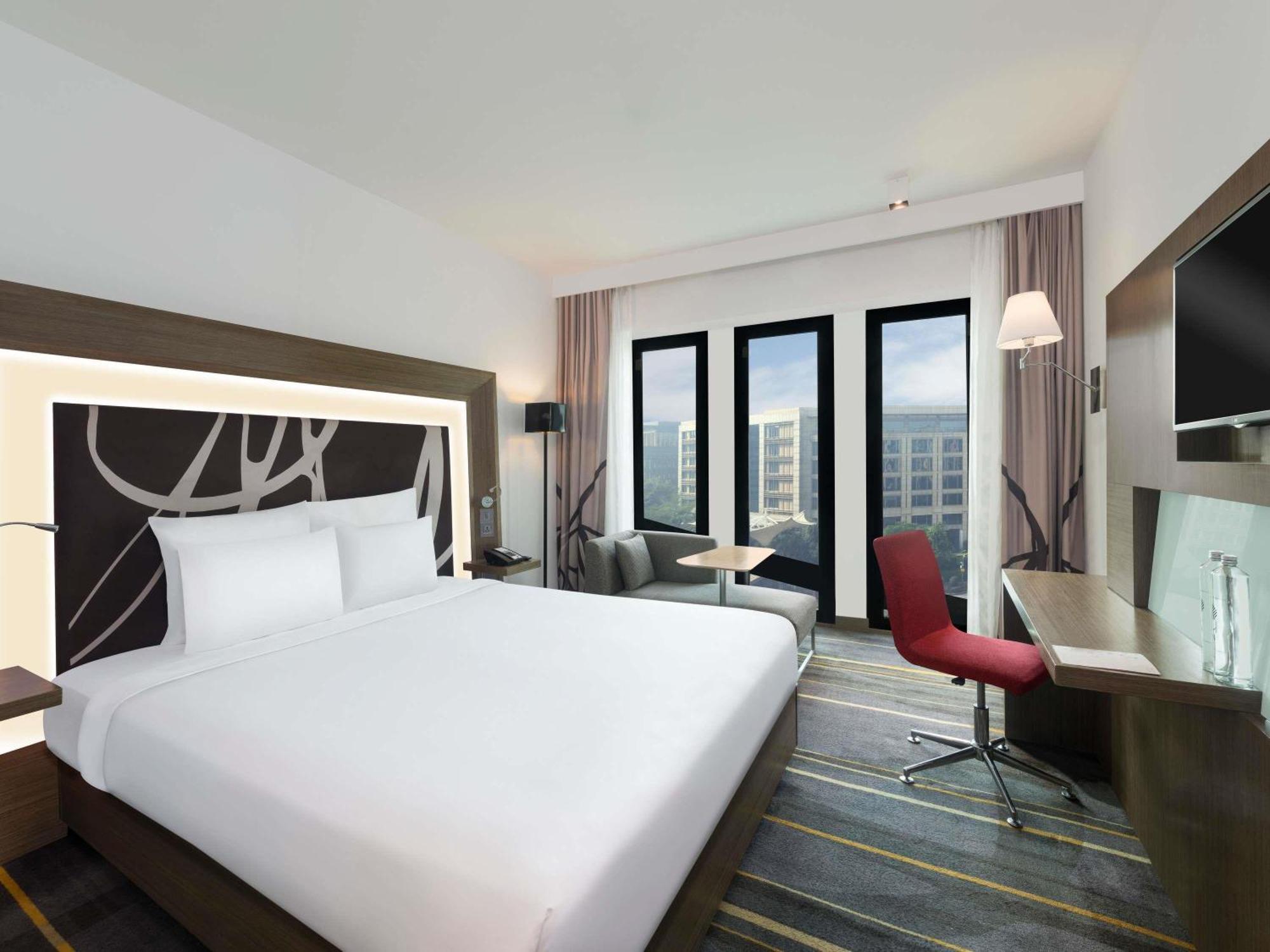 Premier King Room