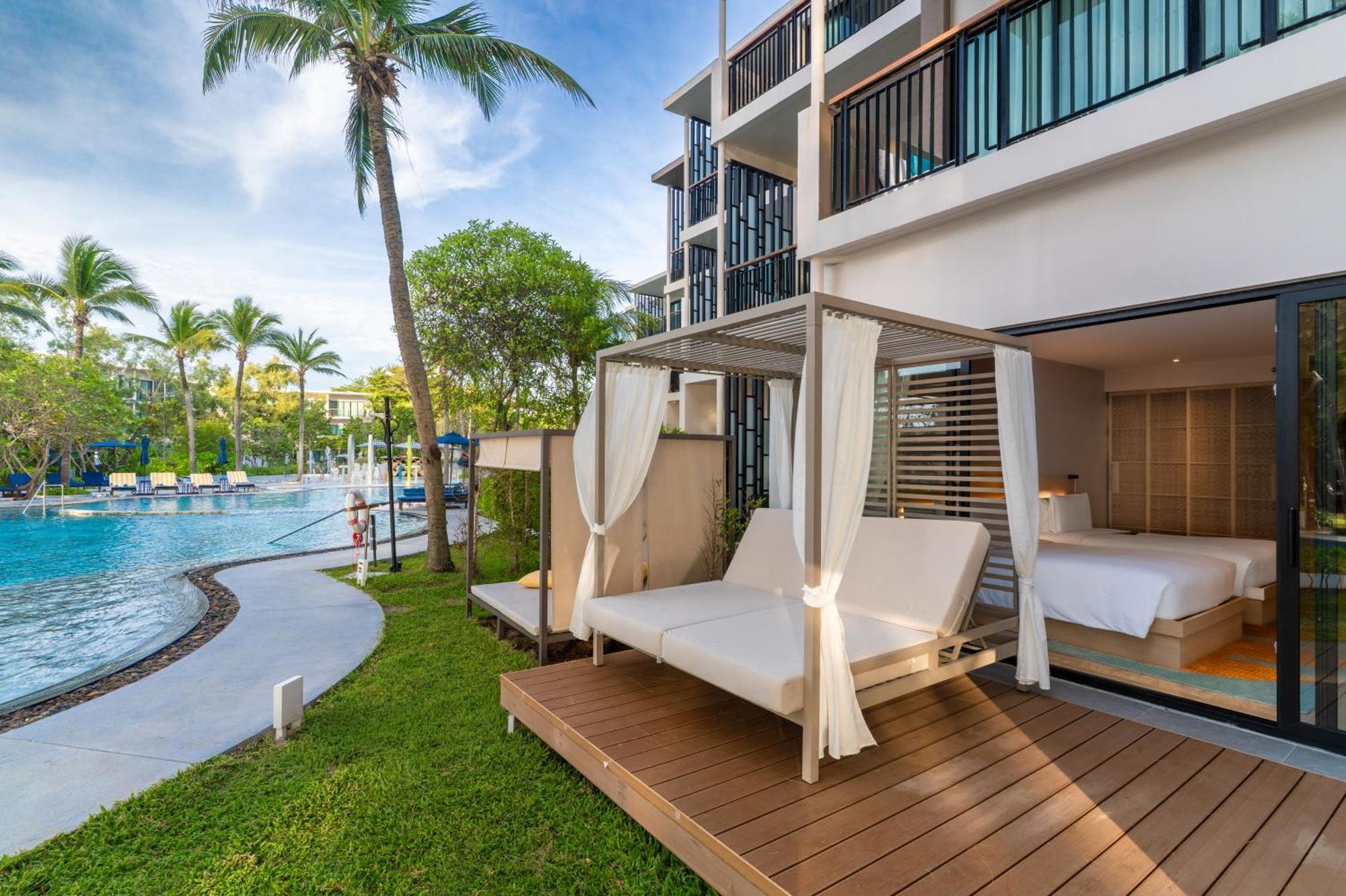 Two-Bedroom Residential Suite with Oceanfront and Private Pool