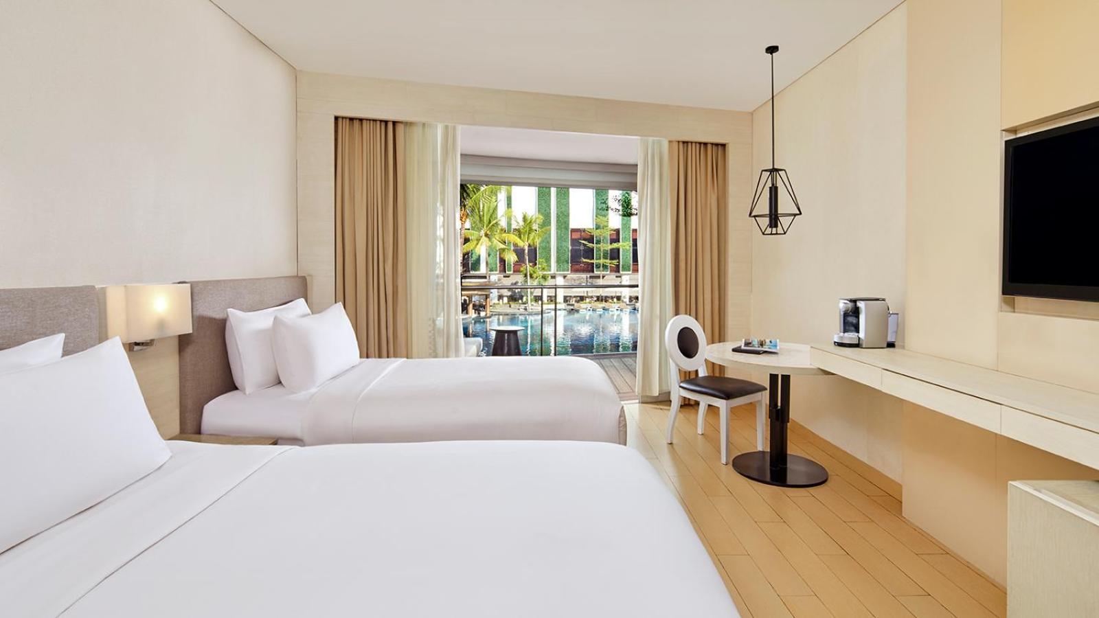 Deluxe Twin Pool View with Free Daily Minibar