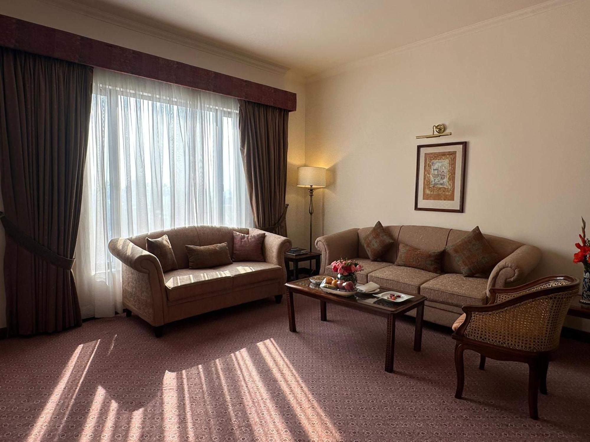 Junior Suite,1742887499:JPEG