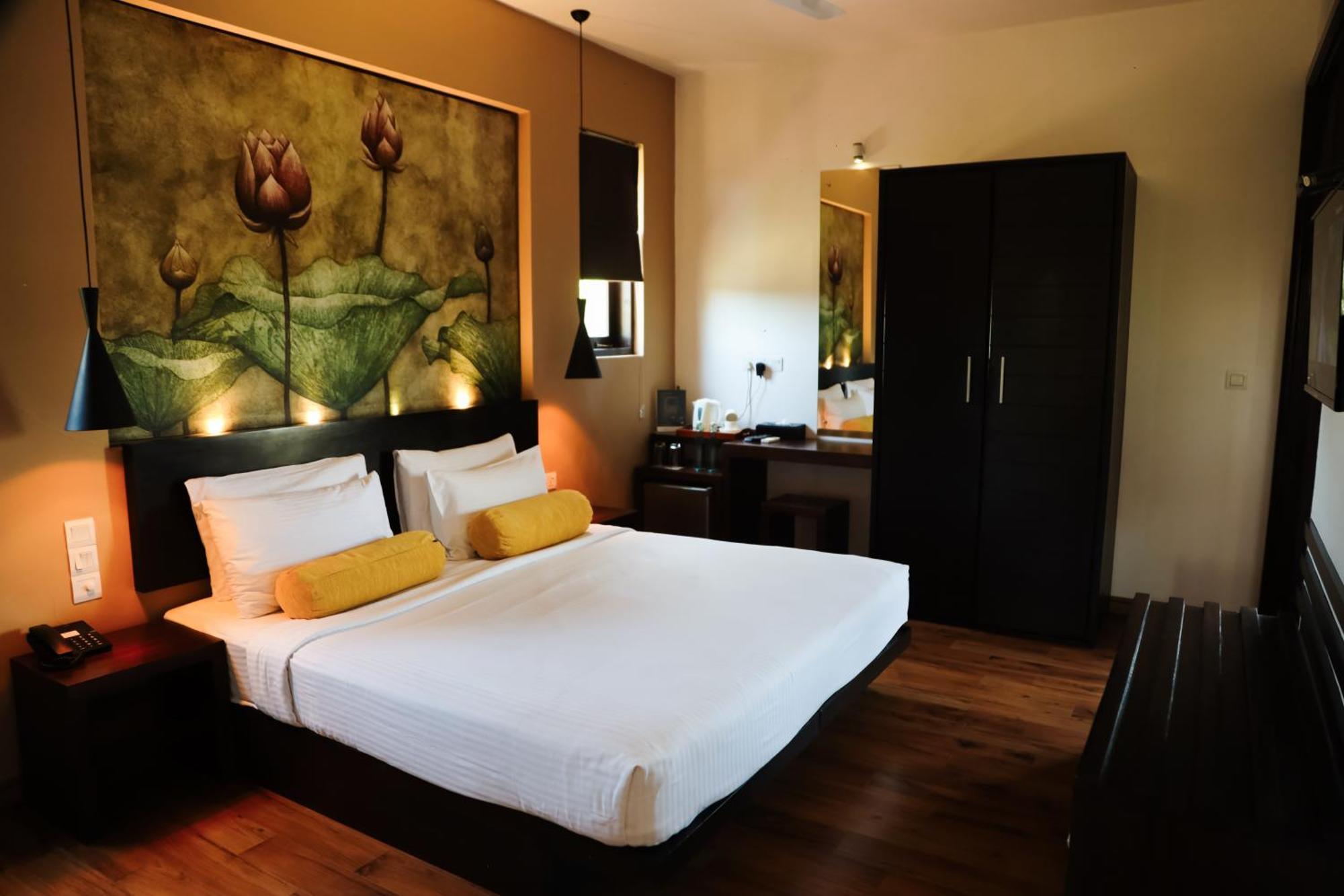 Deluxe Single Room (Free Airport Pick-up OR Drop-off)