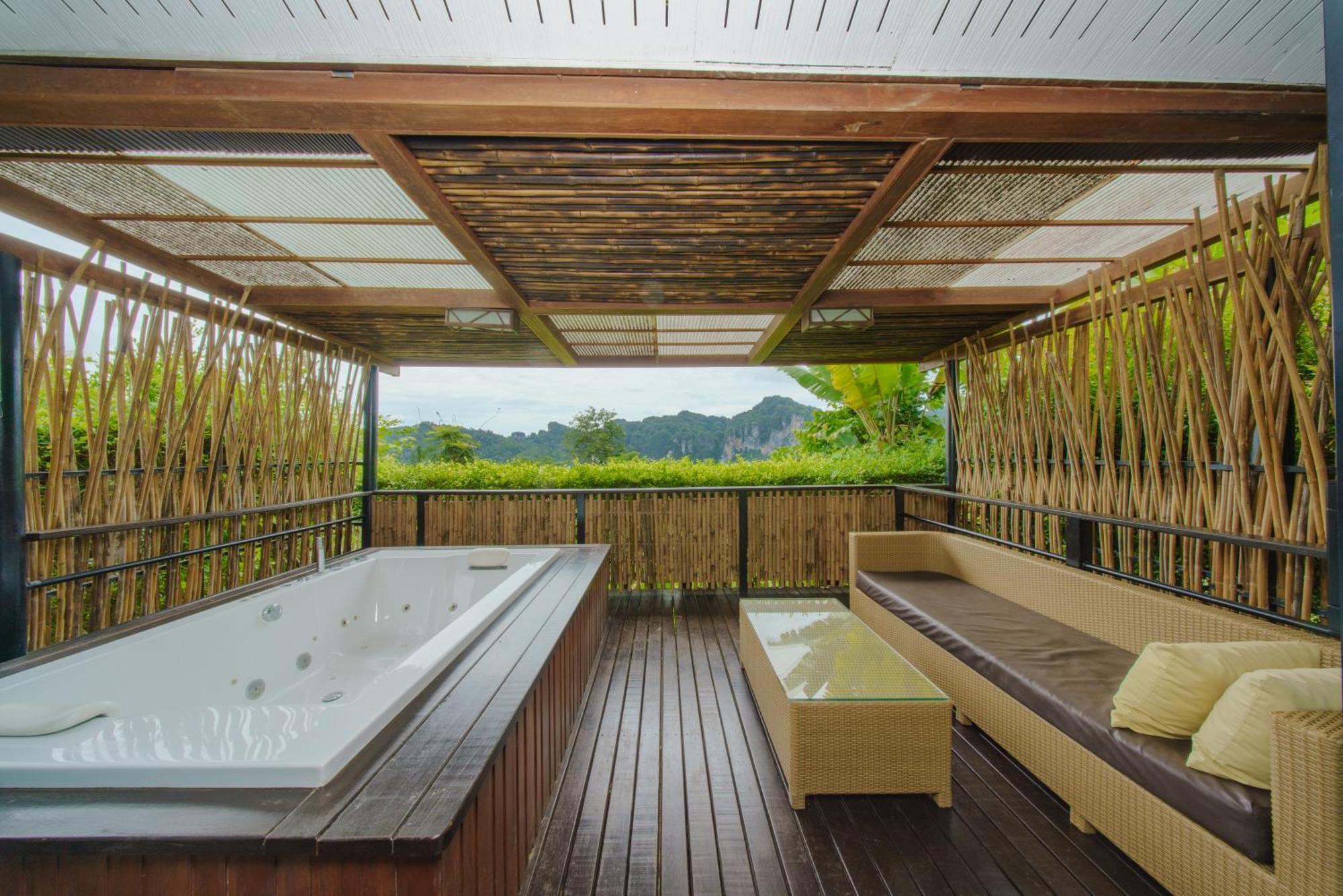 King Suite with Spa Bath,1742984824:JPEG